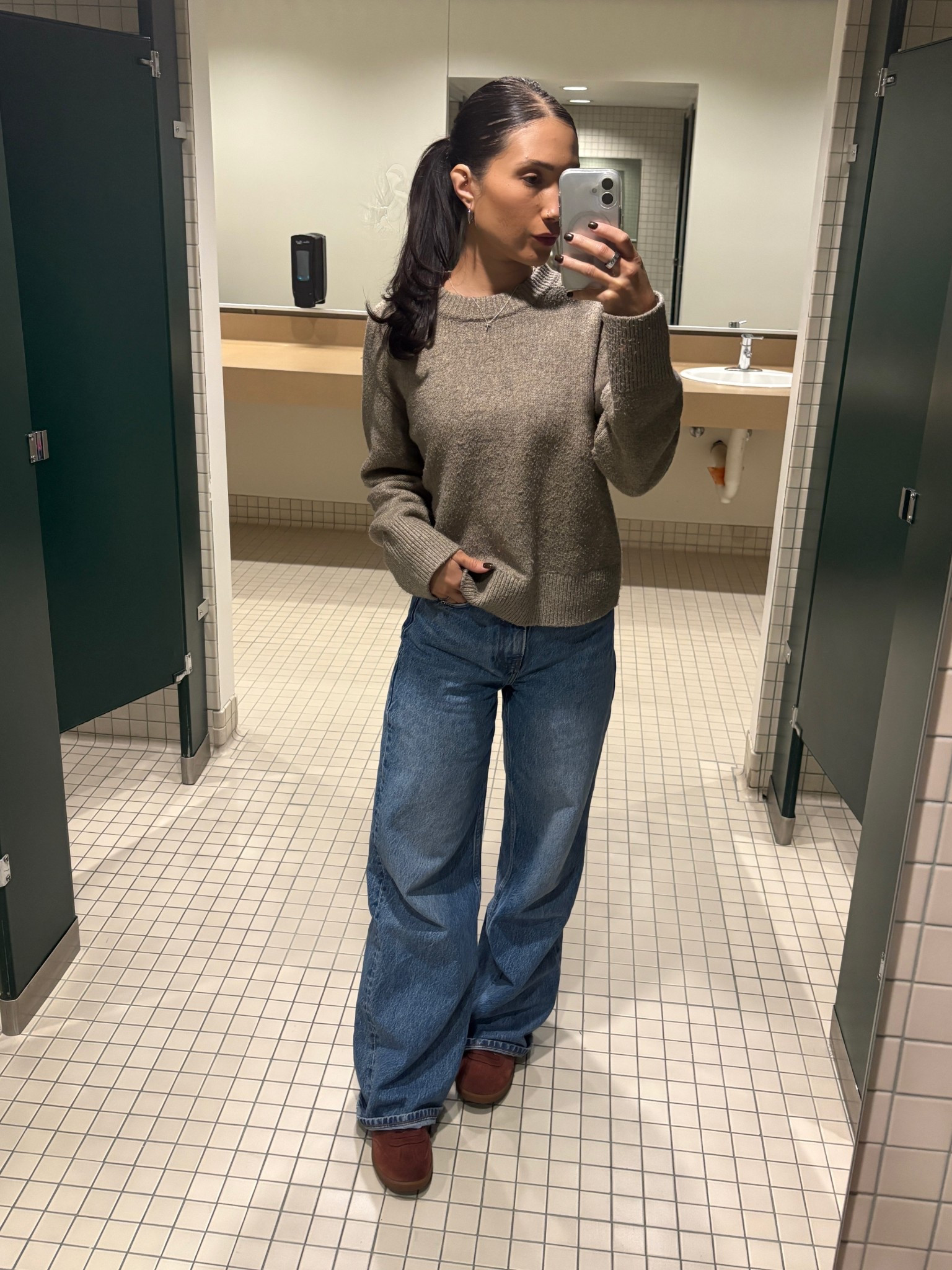 My fav Abercrombie sweater ! So cozy and perfect oversize fit ♥️✨

#LTKU #LTKStyleTip