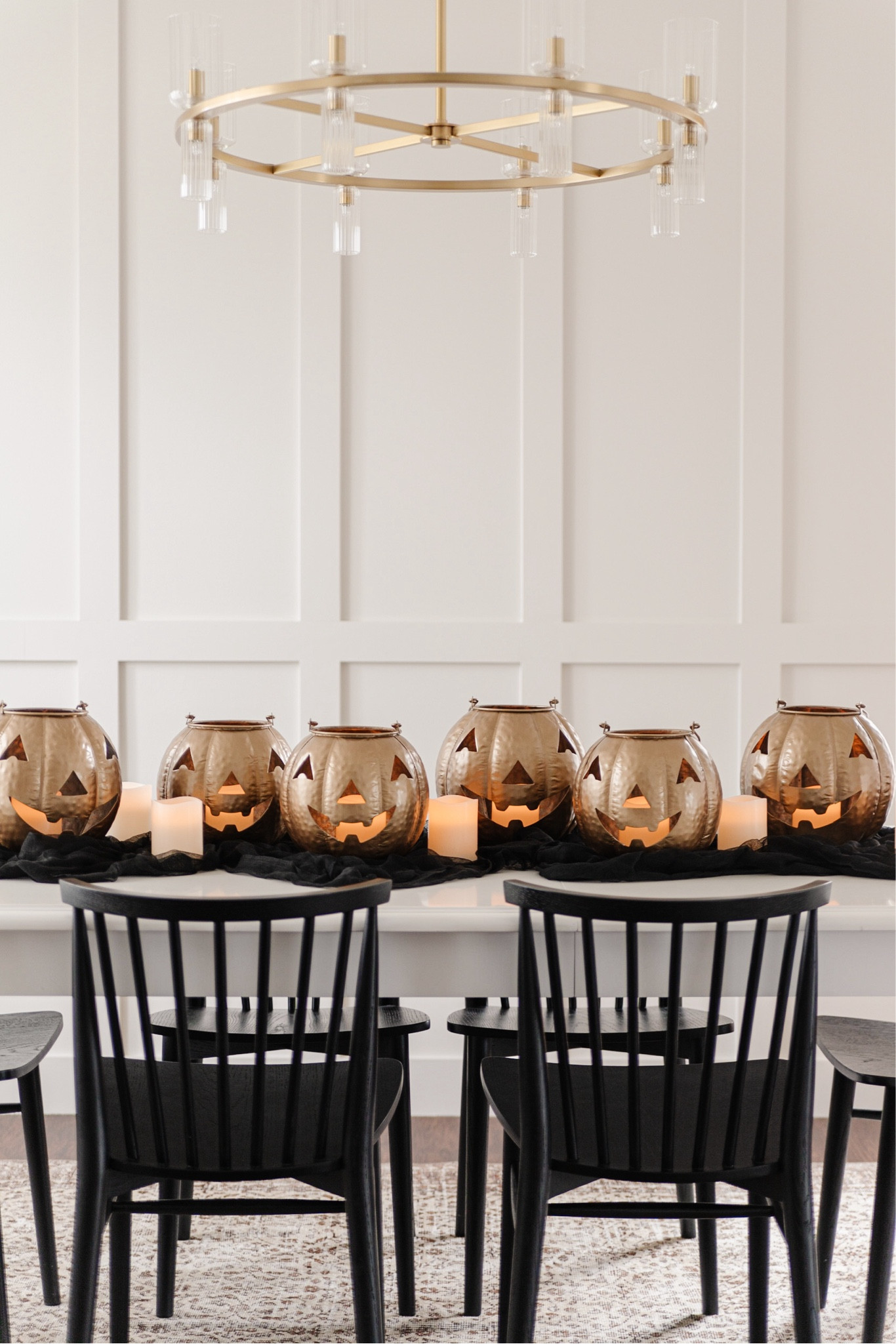 Metal jack o lanterns, gold spray paint, classy halloween decor, diy halloween decorations

#LTKSeasonal #LTKHome #LTKParties