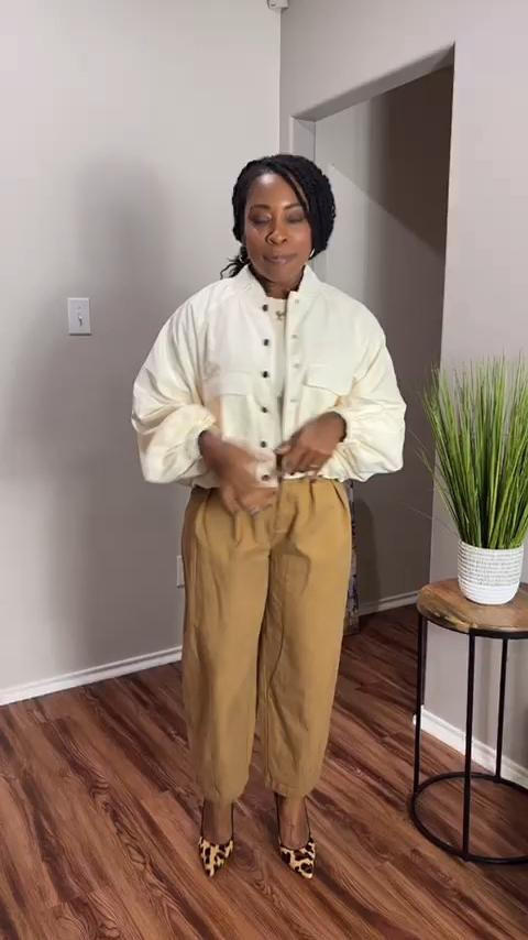 Absolutely loving this lightweight jacket!
Tap to shop your new fall fave! 🍂✨

#FallStyle #LTKFinds #OOTD
 

 

#LTKSeasonal #LTKFindsUnder50 #LTKStyleTip