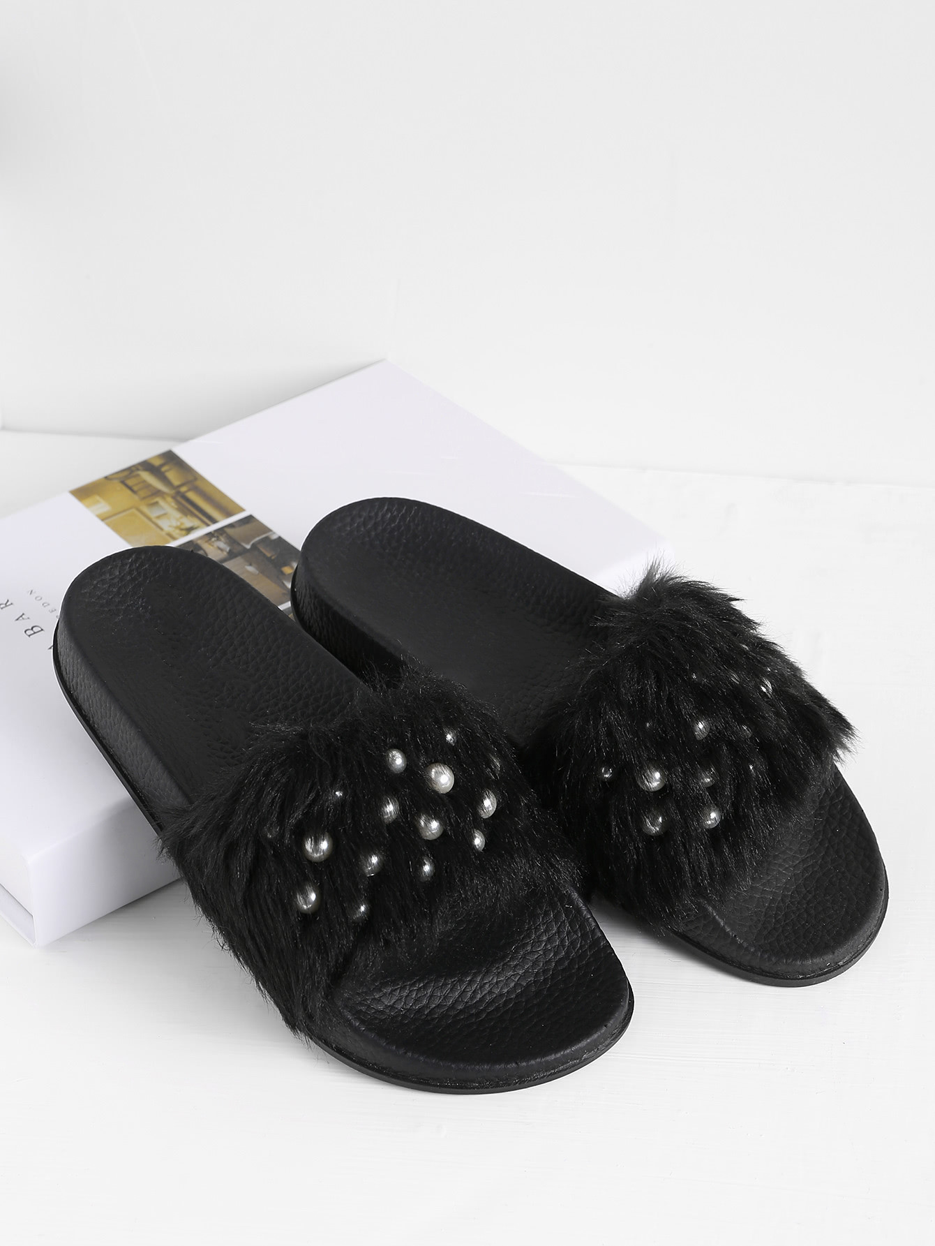 Faux Fur Flat Slippers With Faux Pearl | SHEIN