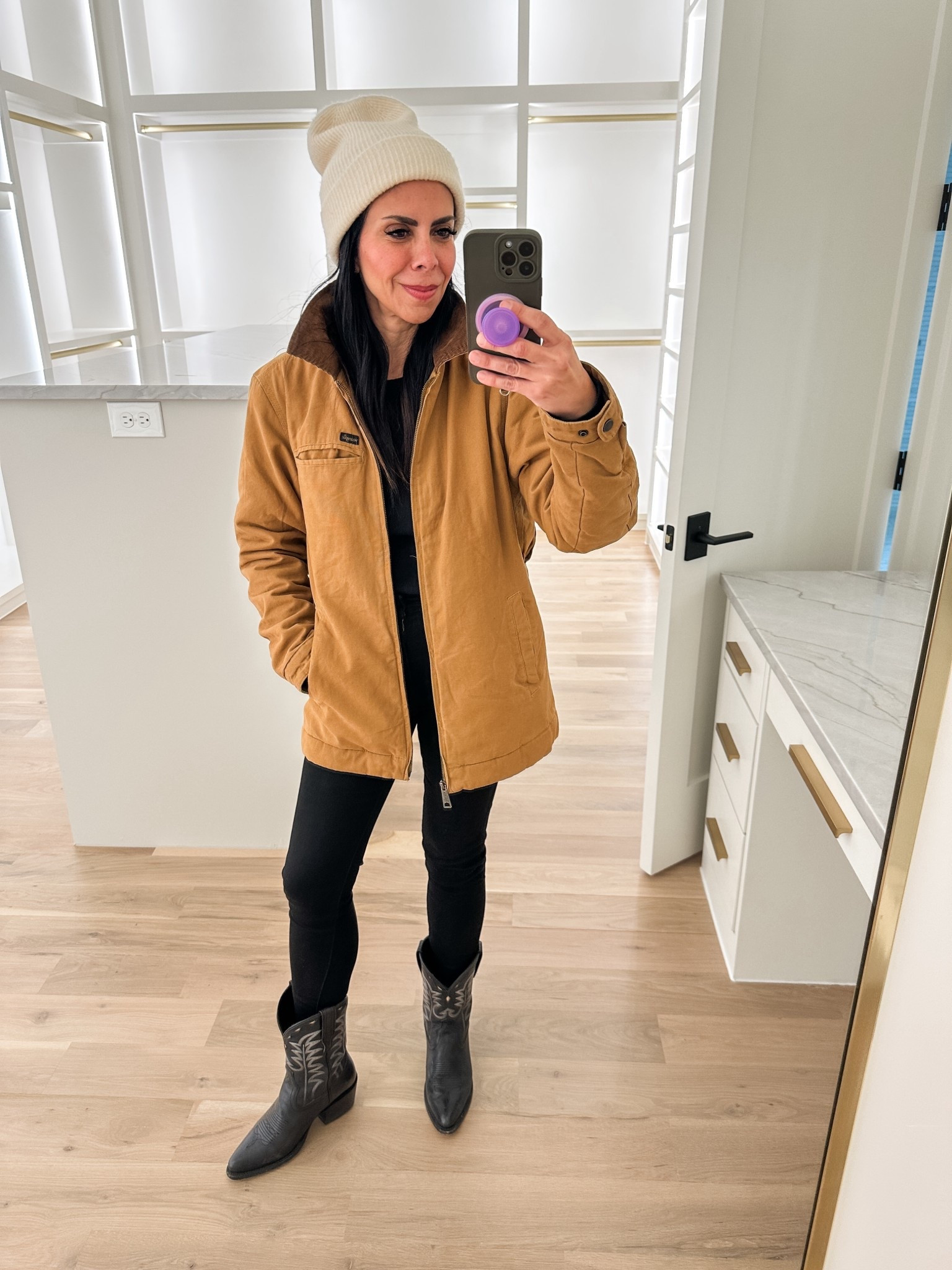 In my 40’s, I present my solid basics for everyday wear.

#LTKmomlife #LTKootd #LTKOver40