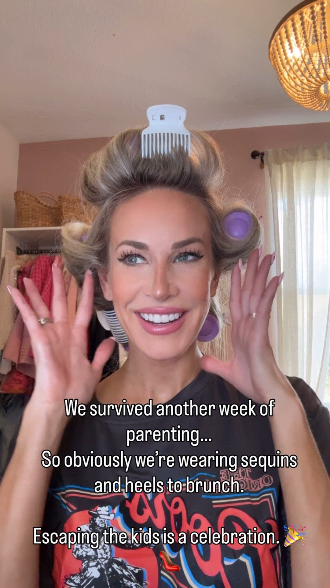 #sequinskirt #graphictee