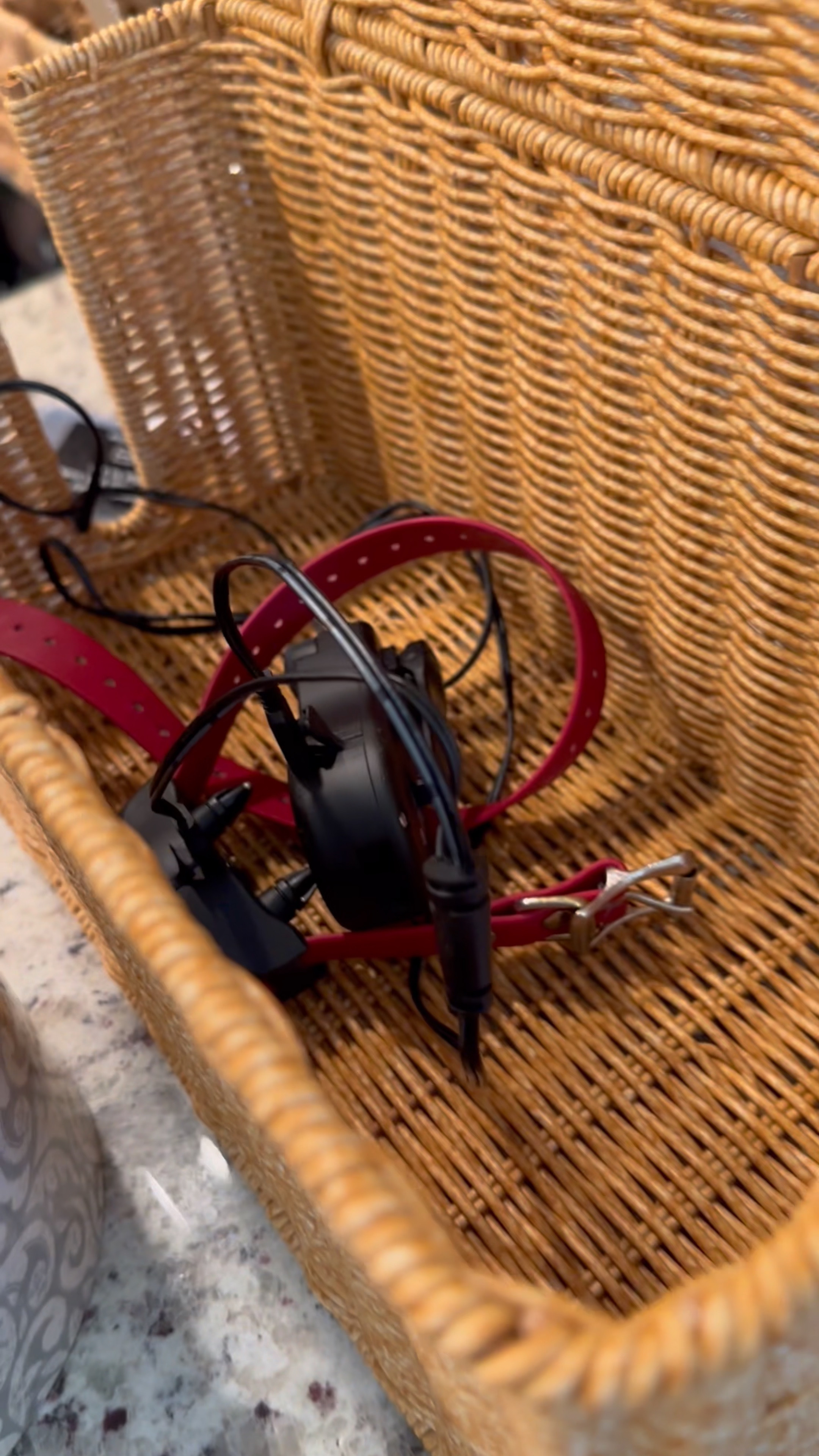 📱 Hidden wicker electronic charging station #charging #hiddenstorage #homeorganization

#LTKFindsUnder50 #LTKHome #LTKFamily