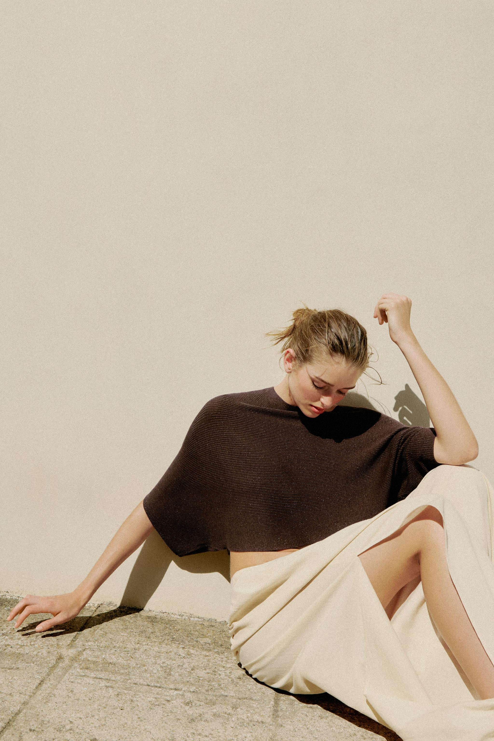 SHORT CAPE KNIT JUMPER | Zara FR