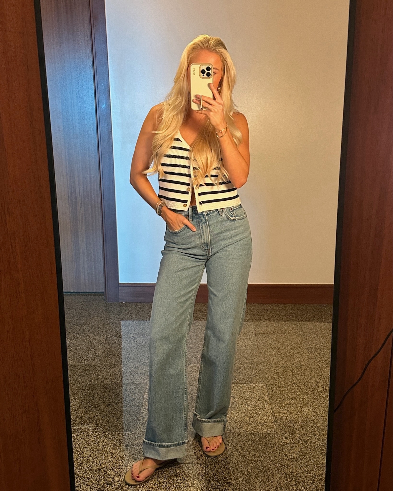 Abercrombie Denim Sale: 25% off ALL DENIM AND 15% off almost everything else. PLUS stack my code AFKATHLEEN for an extra 15% off your purchase. One of my most worn pair of jeans w/ a new feature. Shade: Medium w/ cuff Size: 26 Reg, small in vest

#KathleenPost #Abercrombie #Denim #AbercrombieSale

#LTKstyletip #LTKsalealert