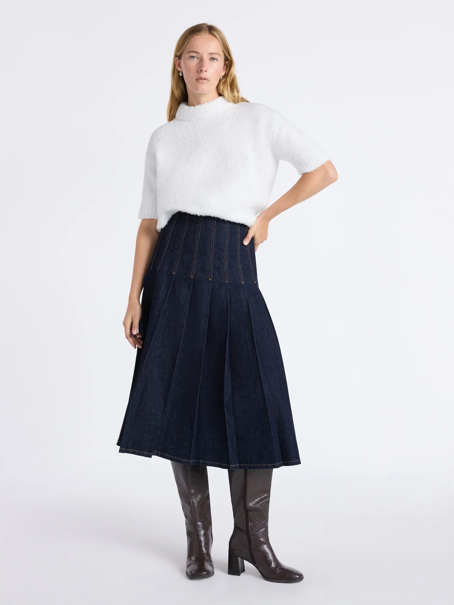 Free Assembly Women's and Women's Plus Stitched Pleat Denim Maxi Skirt, Sizes 0-28W | Walmart (US)