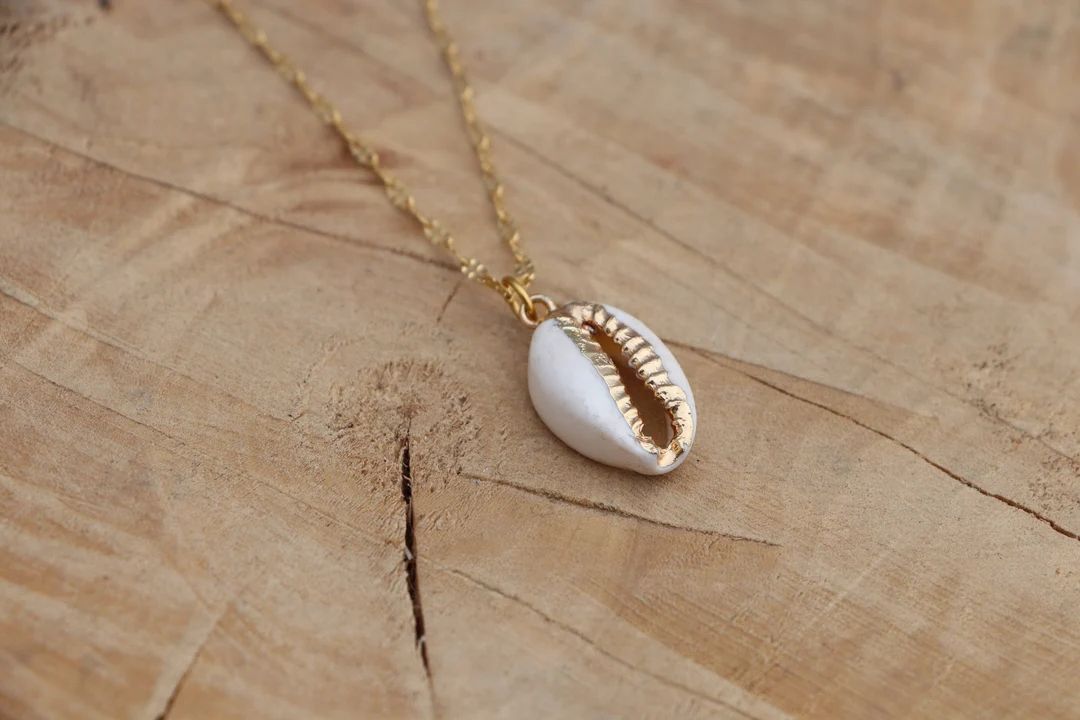 Gold Cowrie Necklace | Sea Shell Necklace | Natural Shell Necklace | Gold Cowry Kauri Shell | Ibi... | Etsy (US)