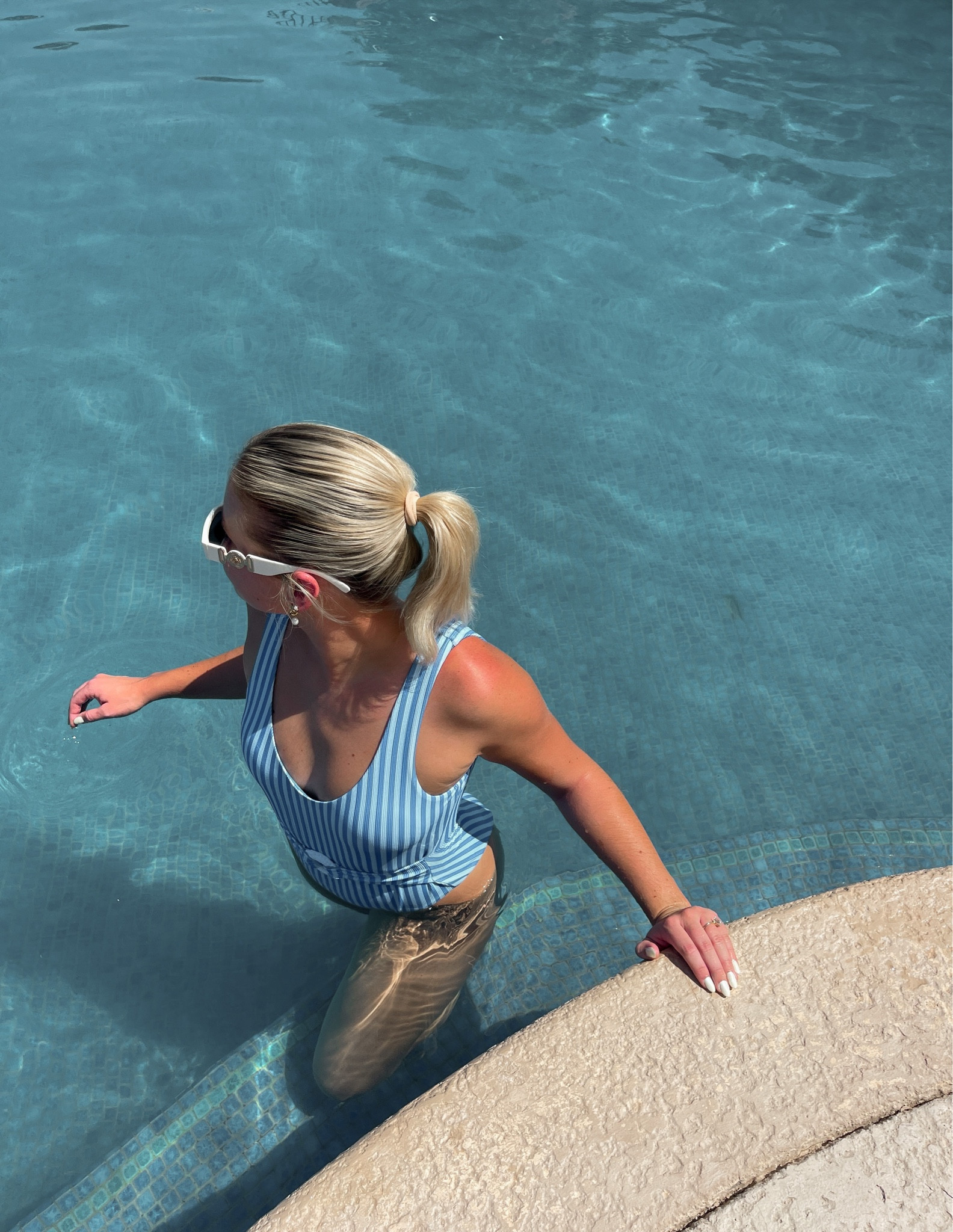 One piece swim suitt

#LTKfindsunder50 #LTKSeasonal