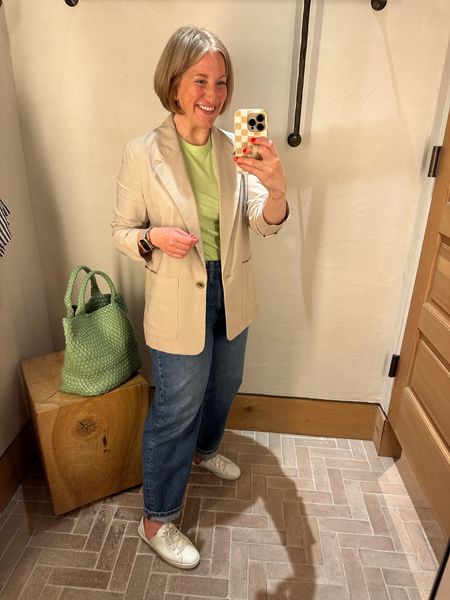 In my green era💚✅🍀
Blazer (old A New Day); Tee (medium); Jeans (size down); Sneakers (TTS)