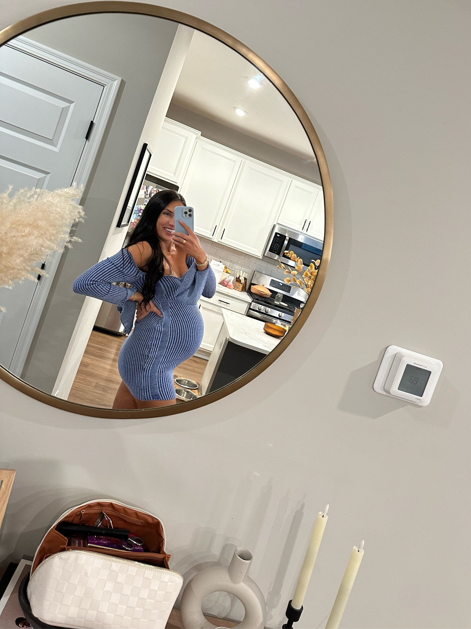 Bump style
Loveeee this dress
Maternity dress size 6
Pretty little thing
Concert dress
Date night outfit 
Color is so pretty & it’s stretchy!


#LTKfindsunder50 #LTKbump #LTKstyletip