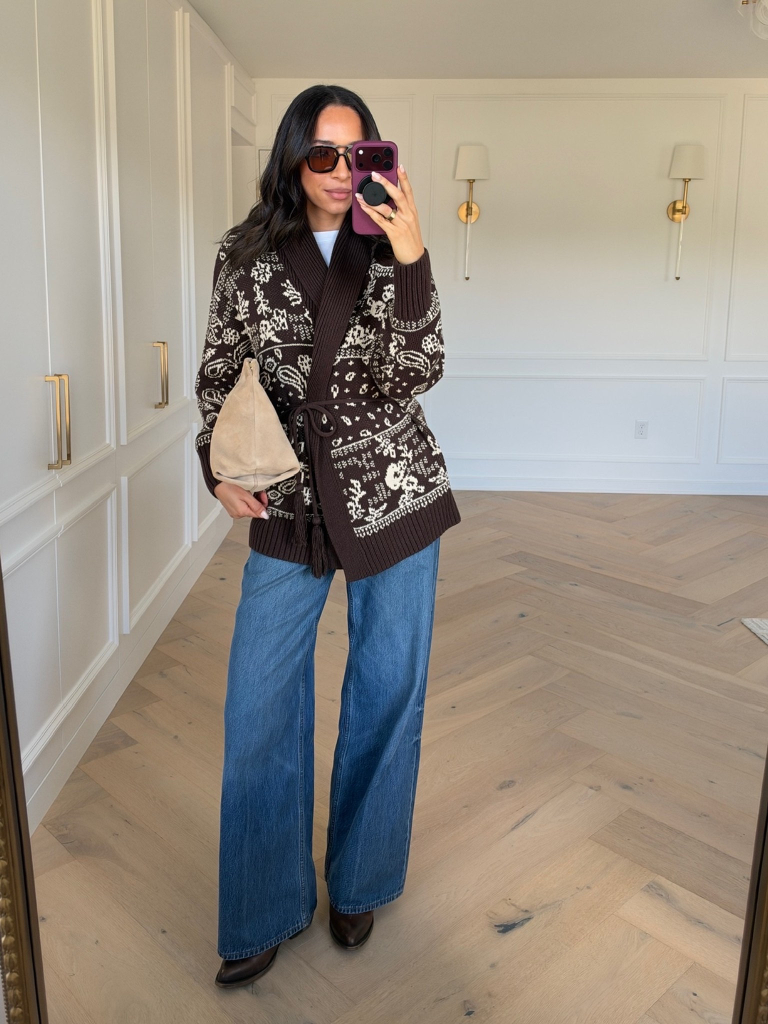 Fall outfit! Wearing size S white long sleeve tee, size S bandana cardigan (exact is OOS in brown but I’ve linked similars) and size 27 jeans


fall fashion, jeans, fall sweater, fall cardigan, dinner outfit, casual outfit, comfy outfit