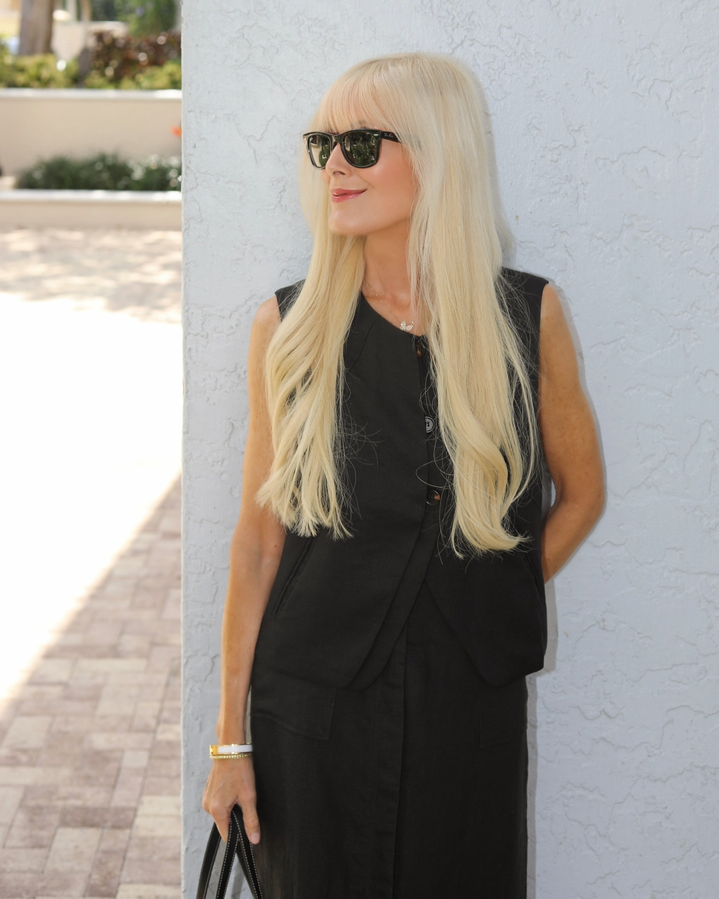 Modern classic outfit formula: A matching set with an architectural silhouette finished with intentional details.

In this case, it’s the layered fabric over the buttons and subtle asymmetry that keeps the silhouette modern. I’m always looking for those subtle design elements that elevate the ordinary. 

Use code LINTICOMRM for 15% off 🫶

@linticoshop #lintico #linticoshop #modernclassicstyle