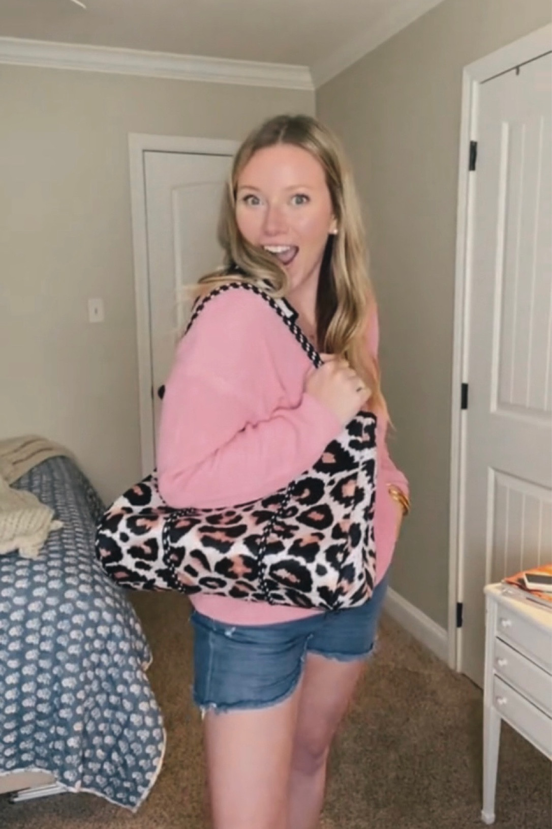 Must-have neoprene Tote from Amazon!! You can use code “PSSNSAMZ15” for 15% off when you order!! 

#LTKitbag #LTKstyletip #LTKFind