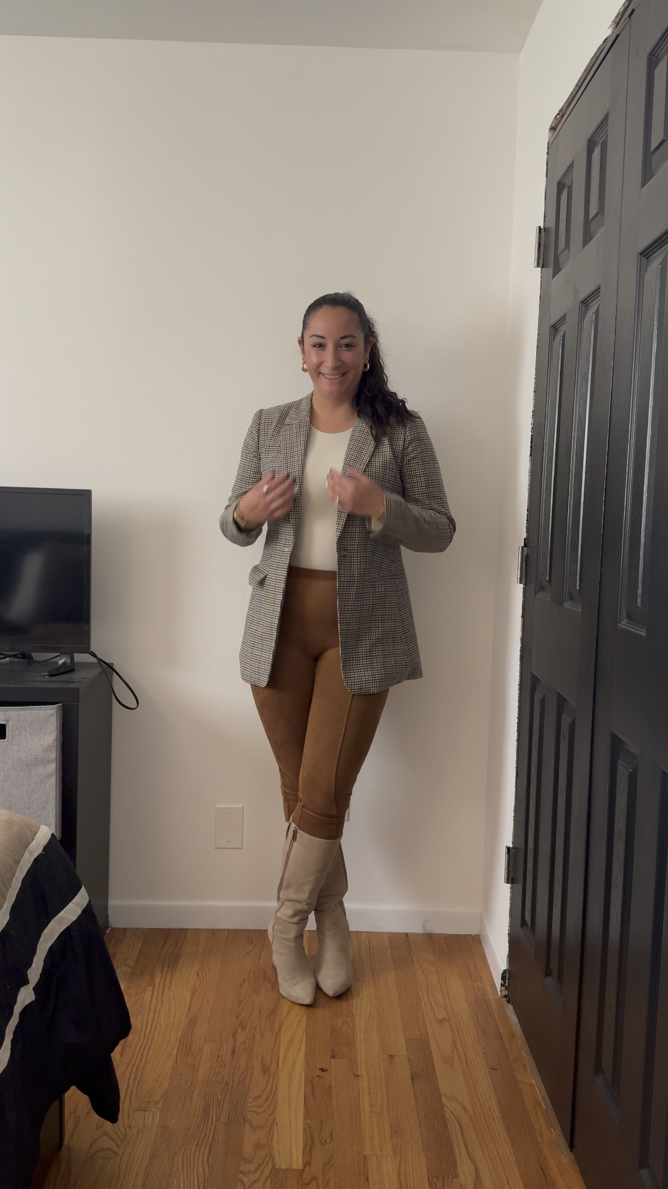 Two looks, one pair of SPANX suede leggings! 🍂✨

Swipe this outfit from the office to Thanksgiving dinner with a chic plaid blazer and knee-high boots for a polished but cozy vibe. Whether you’re leading meetings or serving up pumpkin pie, these leggings bring comfort and style to any occasion.

Would you rock this for work, Thanksgiving, or both? Let me know! 🦃👩‍💻

#LTKWorkwear #LTKMidsize #LTKHoliday