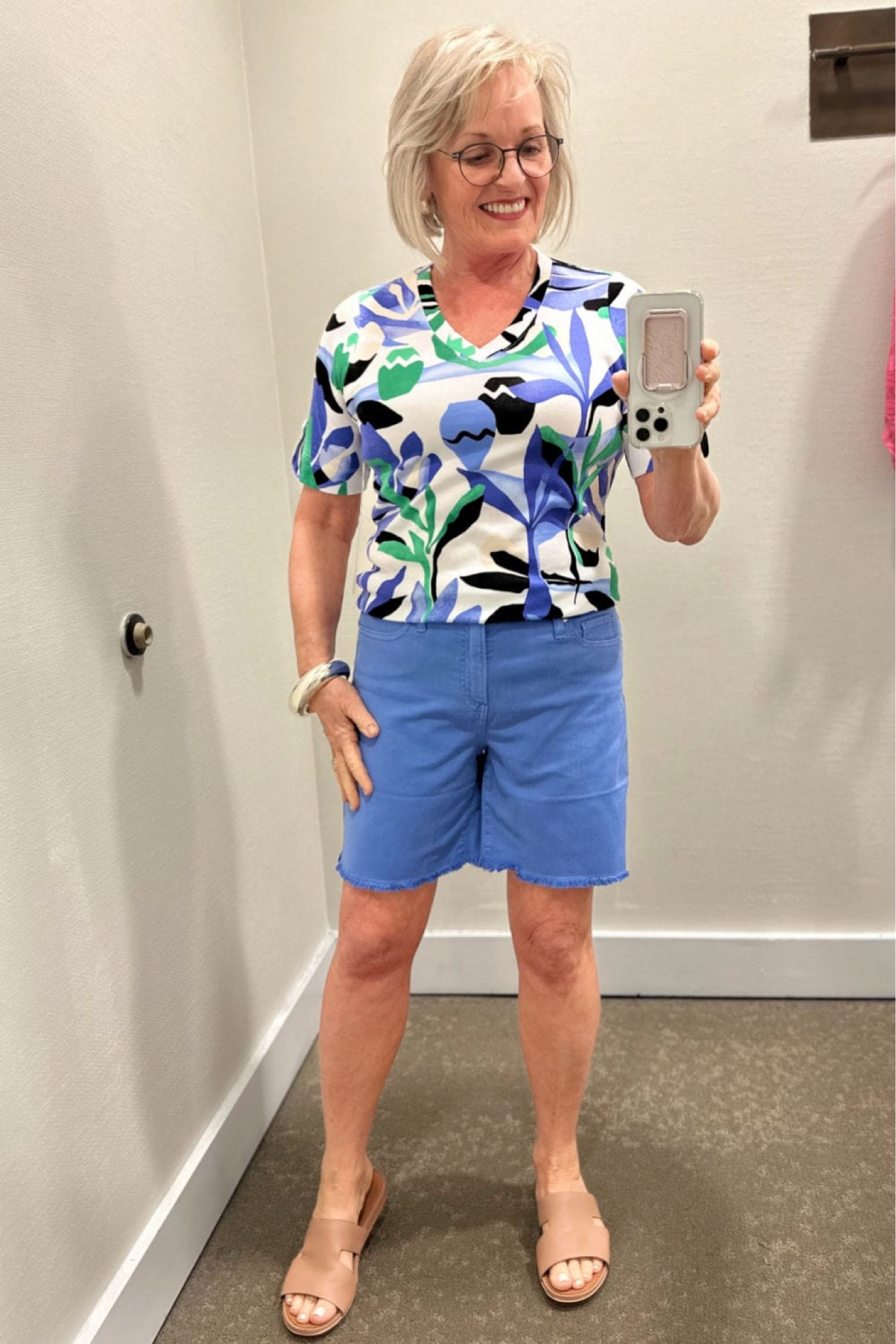 Chico’s tee and girlfriend shorts, both are true to size.

#LTKStyleTip #LTKSeasonal #LTKOver40