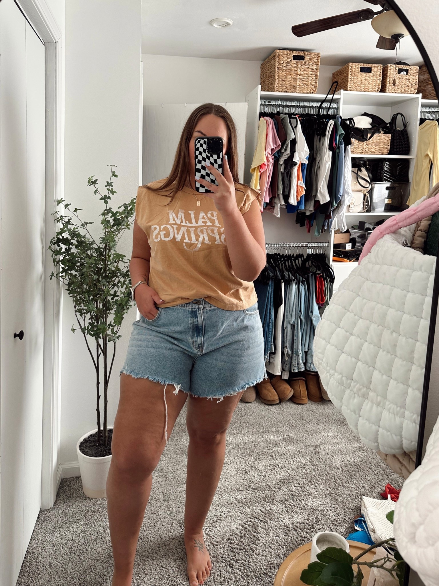 Vici graphic tank! Wearing xl


#LTKFindsUnder50 #LTKSpringSale