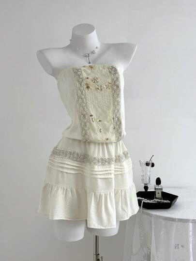 Elamini Women Sequin Decor Strapless Mini Dress | SHEIN