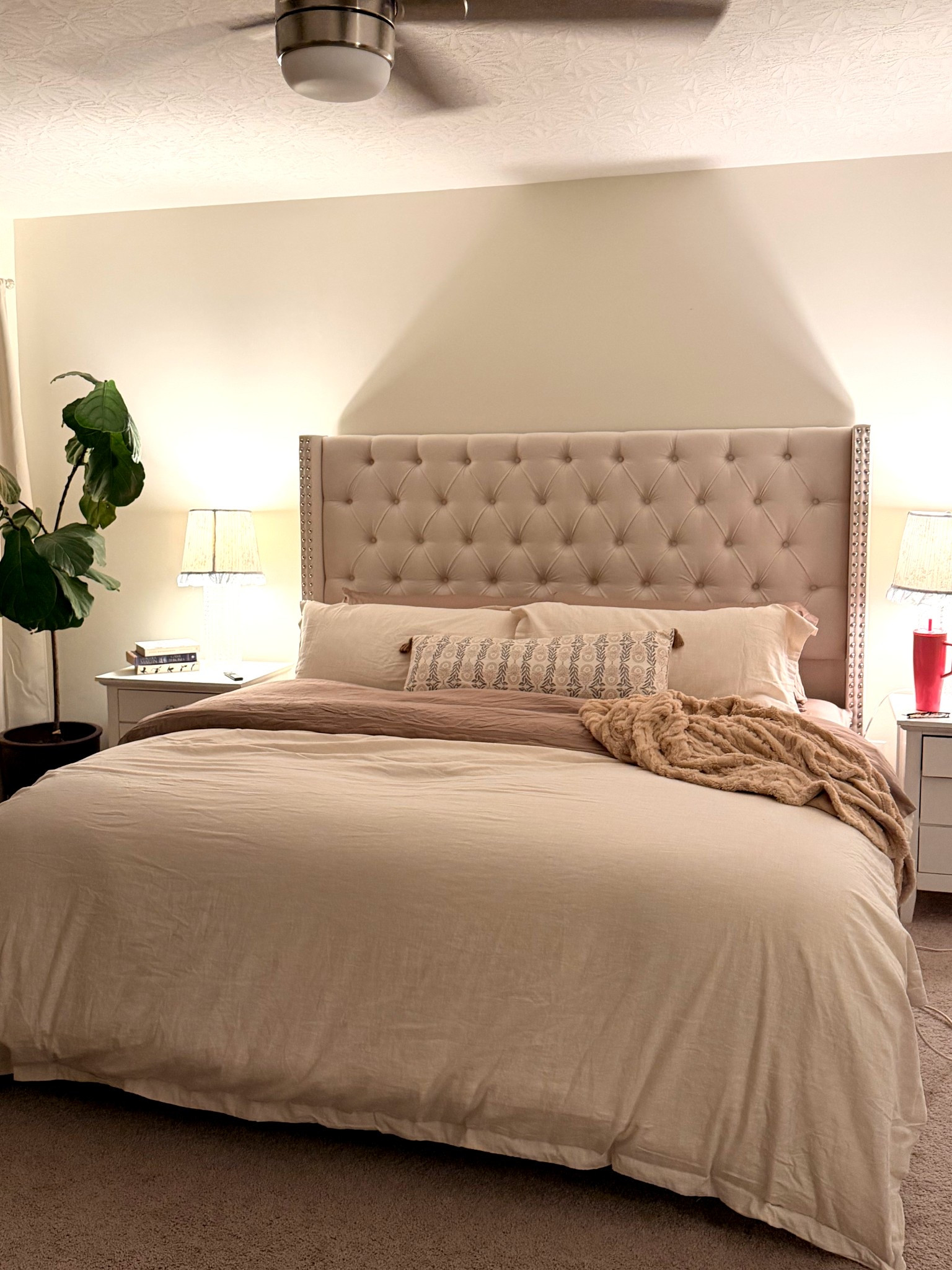 New bed 

#LTKSeasonal #LTKstorytime #LTKmorningroutine