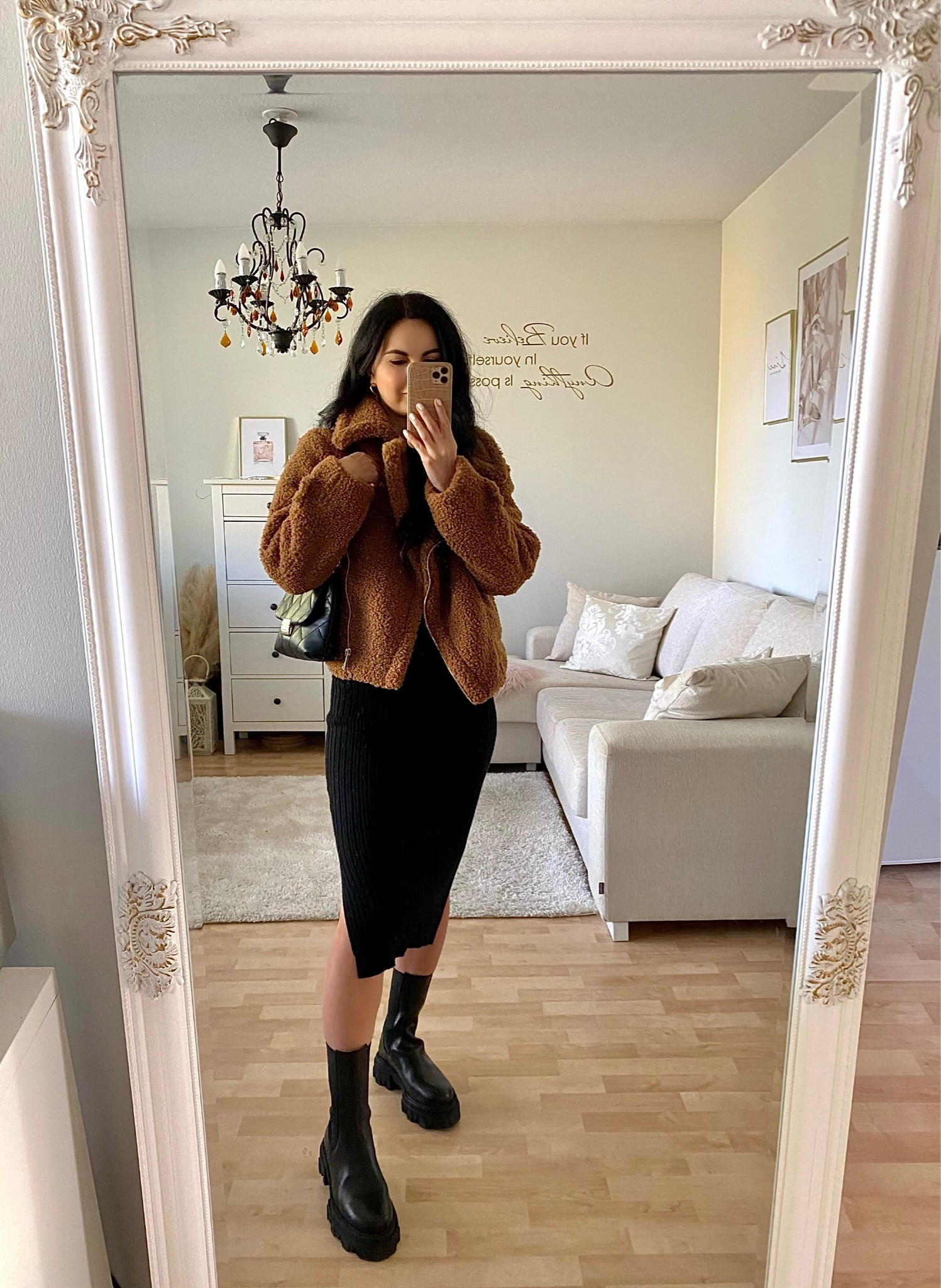 Cozy but chic 🐻

#LTKstyletip #LTKSeasonal