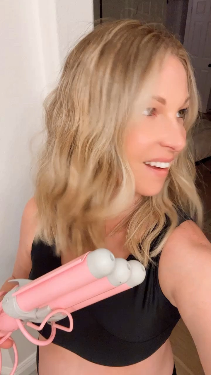 My jumbo beach waver helps achieve the messy waves for days look 

#LTKstyletip #LTKunder100 #LTKcurves