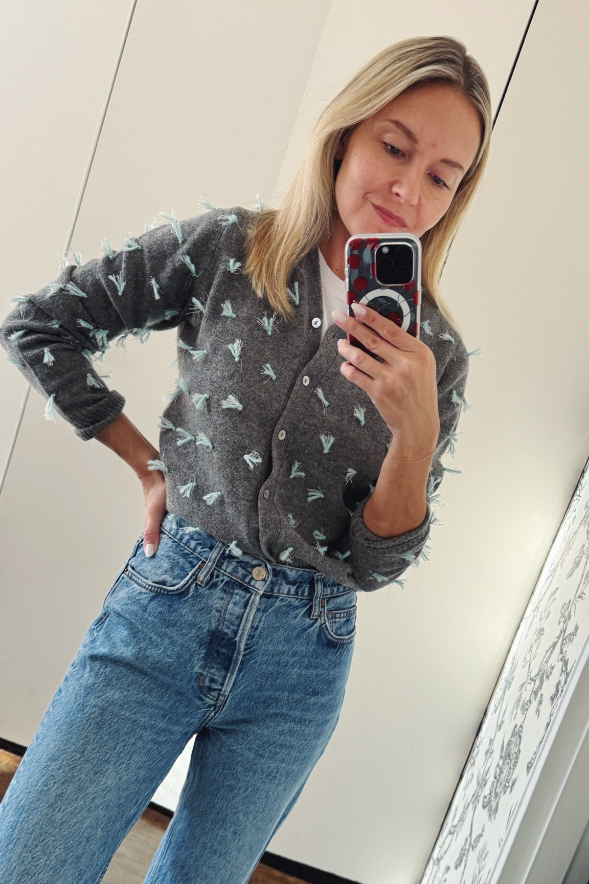 New tinsel trimmed sweater from @linguafranca - perfect for pairing with loungewear at home or throwing on over a party dress this week! #ad

#LTKHoliday