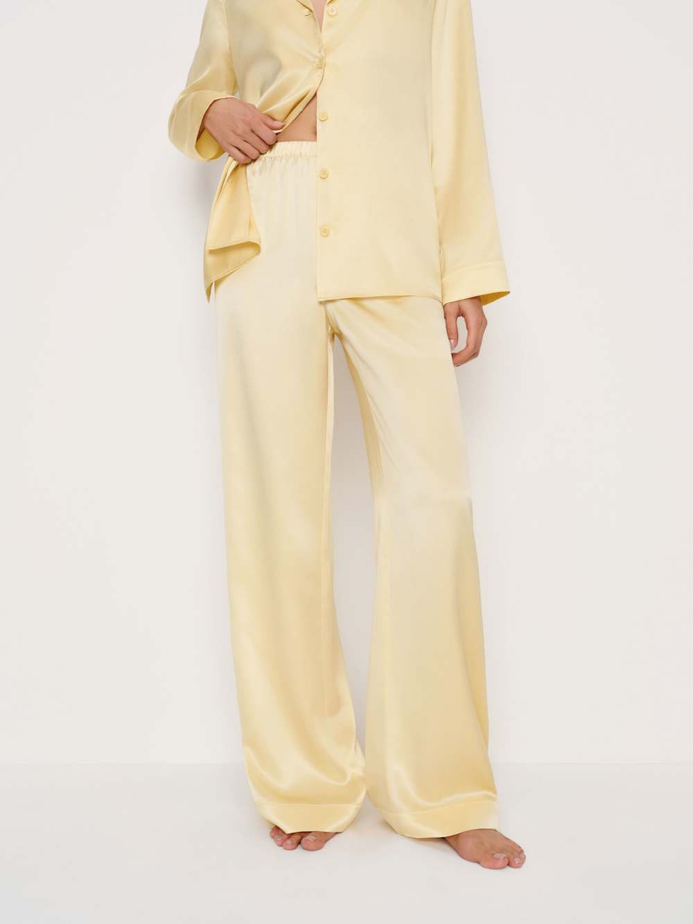 Ella Silk Set | Reformation (Global)