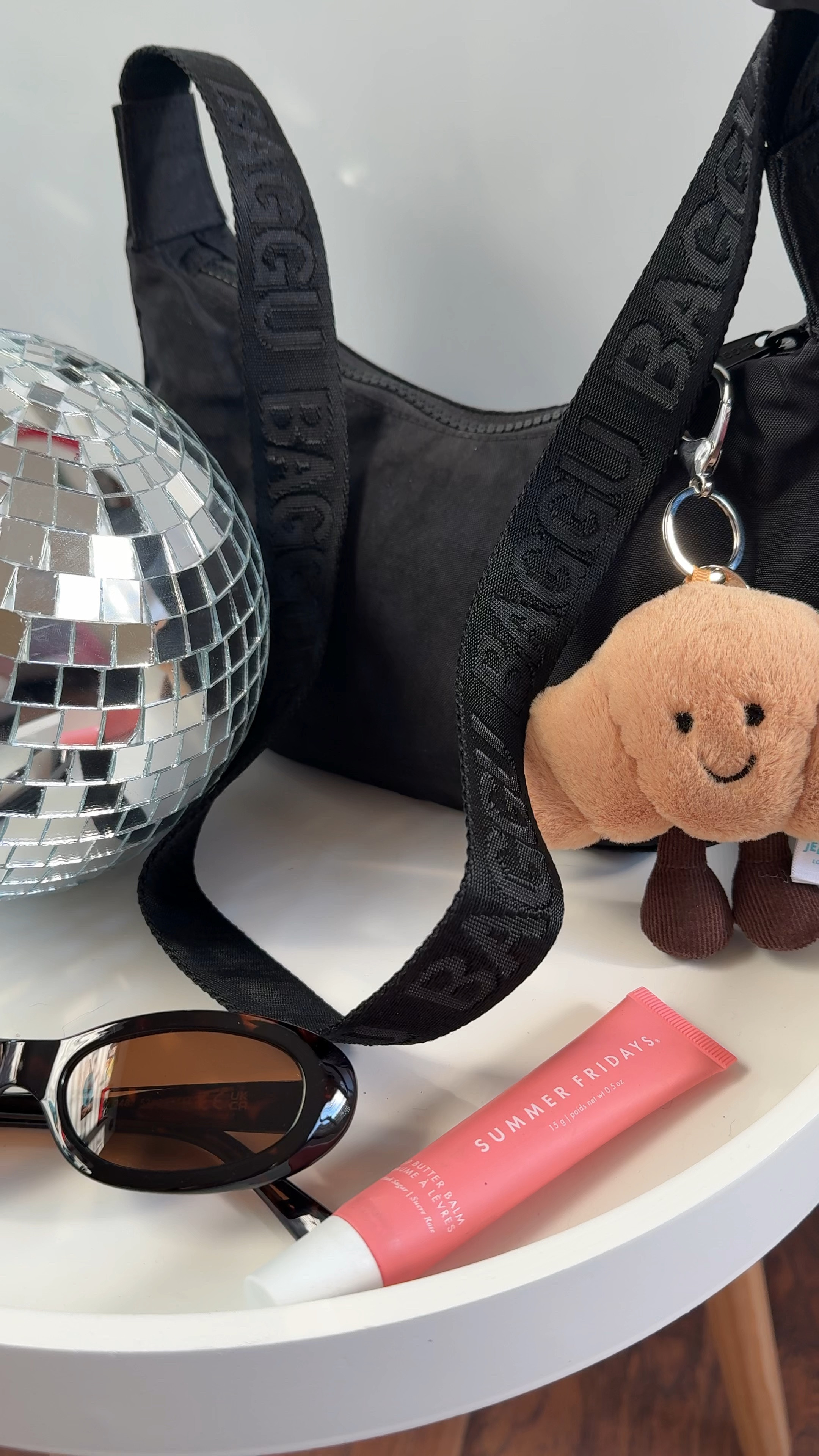 small baggu crescent bag 

#LTKStyleTip #LTKTravel #LTKGiftGuide