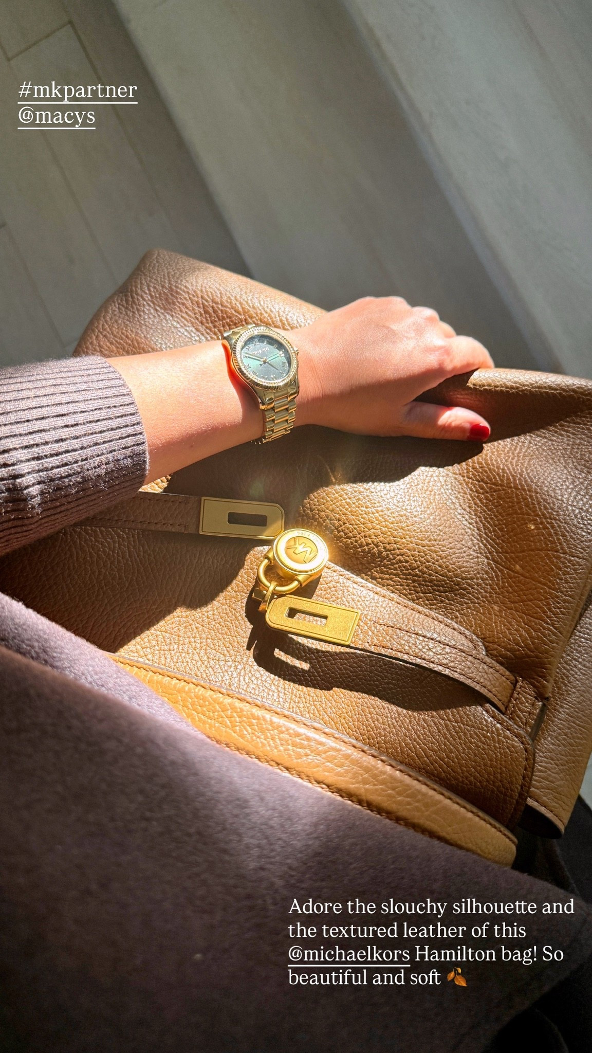 Bag of the season 🍂 The @michaelkors Hamilton, available at @macys 

#mkpartner