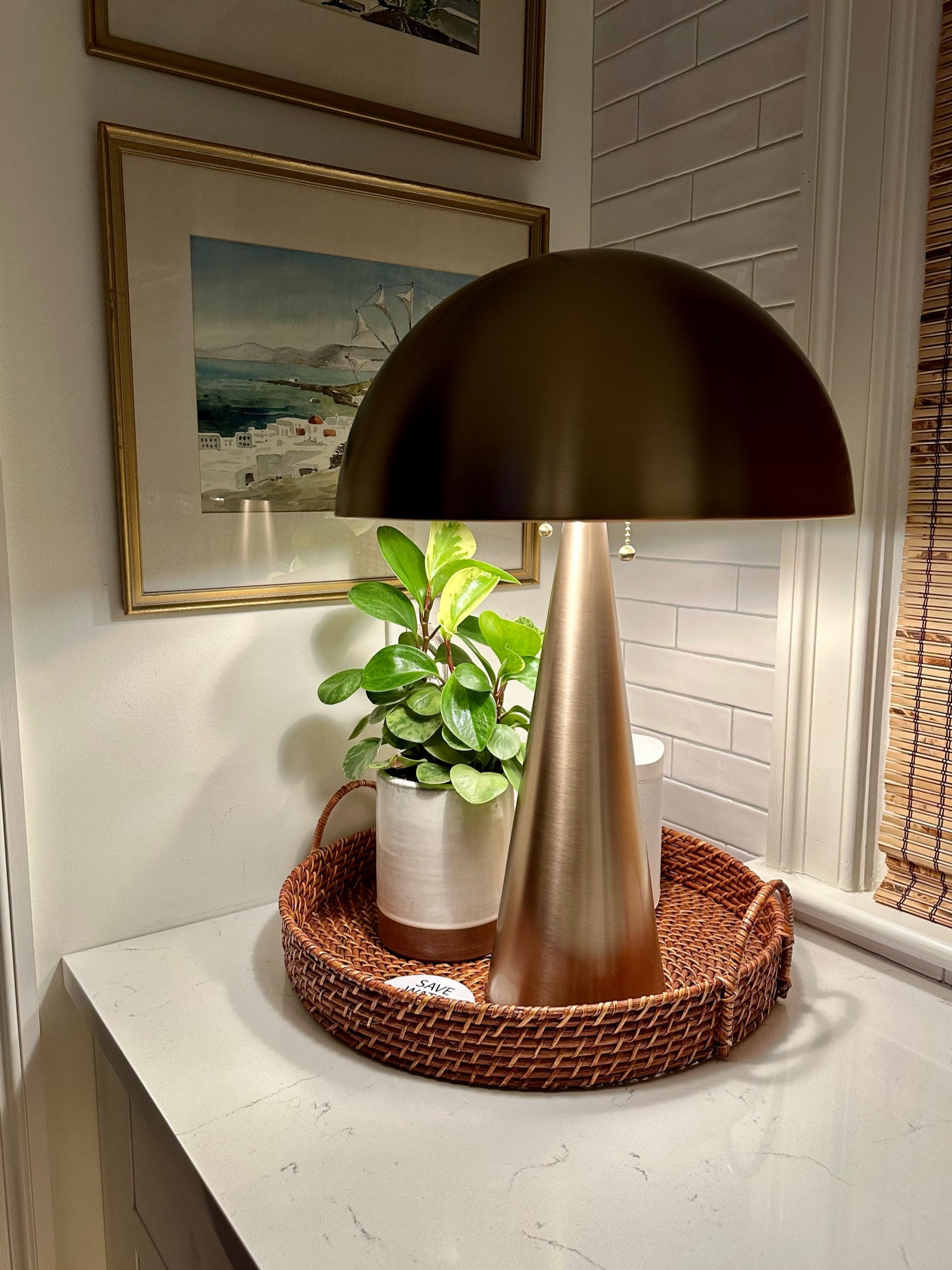 New light, new vibes. Love the mix of modern and traditional. 




#LTKhome
