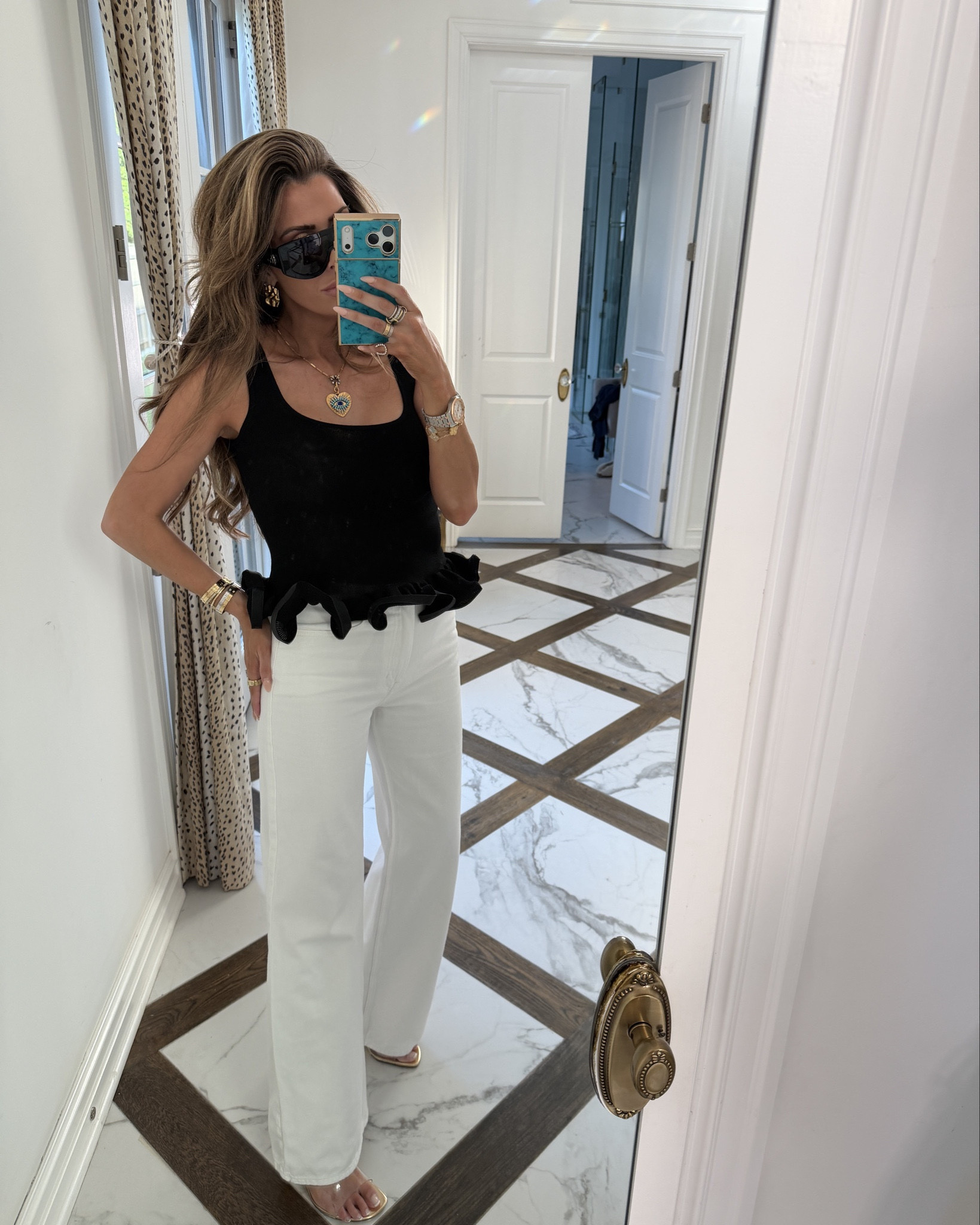 This is a great date night outfit top from Zara! ✨🖤 The jeans are a best seller and a great pair of high rise & white denim. Wearing a small in top but wish I had a medium. Size 6 in the jeans!

Zara fashion
Date night outfit
Zara finds
Summer outfit
White denim jeans
Emily Gemma

#LTKgrwm #LTKootd #LTKmomlife