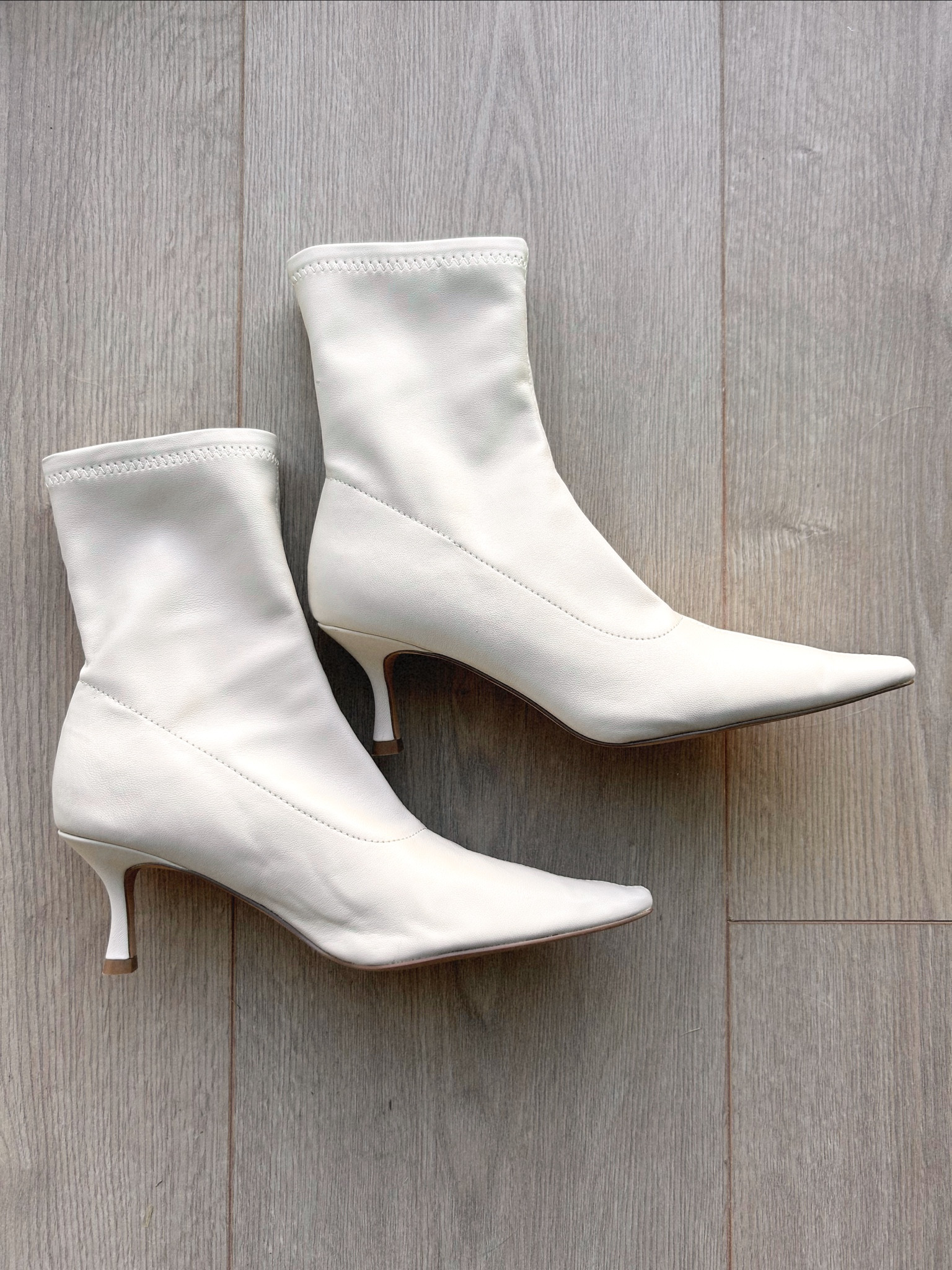 Love these boots! 🤍

#LTKshoecrush #LTKstyletip #LTKFind