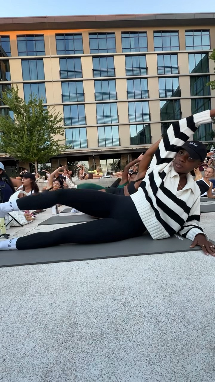 Morning movement hosted by Abercrombie at LTKCon 🤍 

#LTKStyleTip #LTKActive #LTKCon