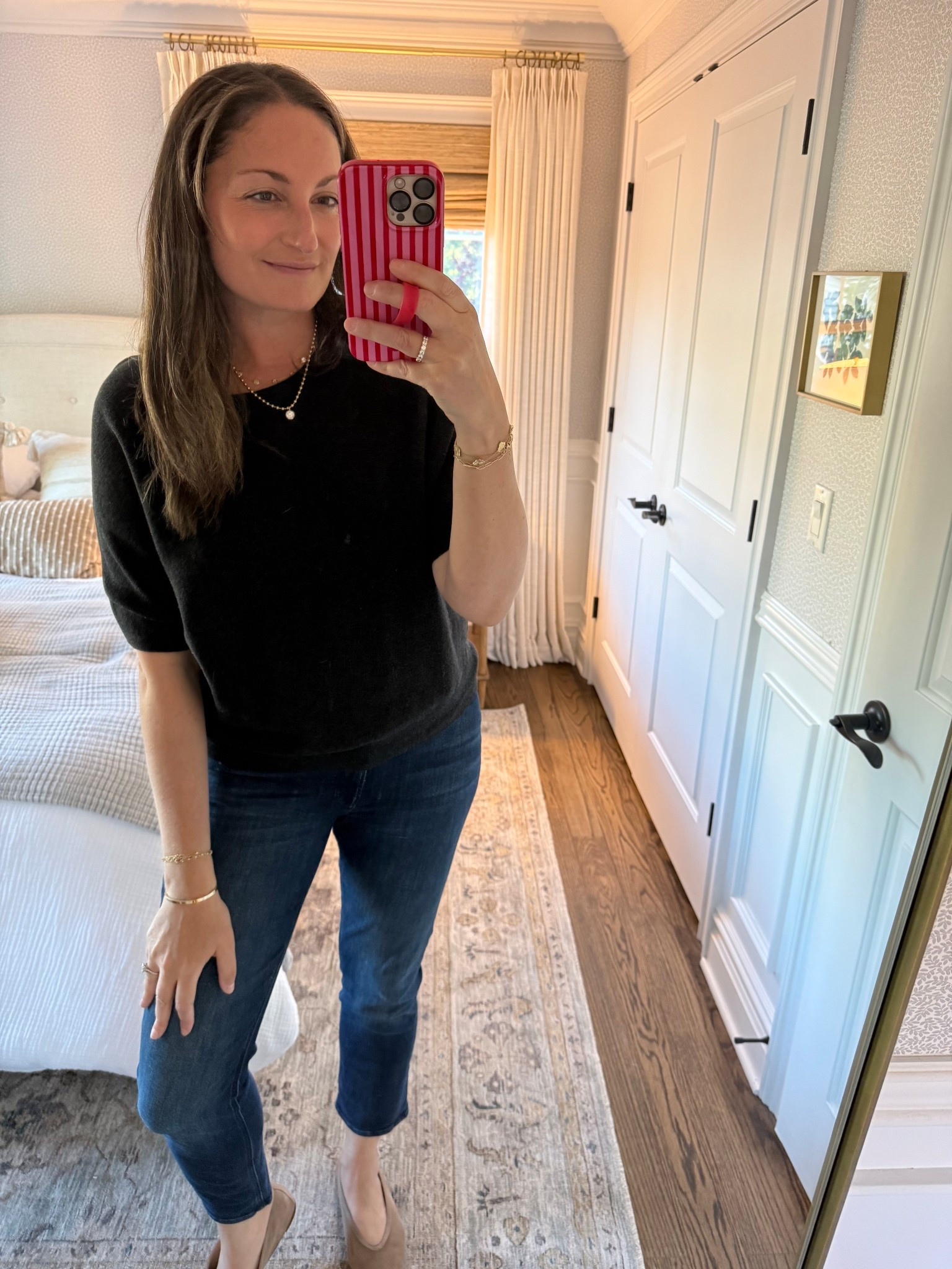 Tonight’s OOTN for dinner with friends! My go-to ankle length jeans, the quince sweater that looks good on everybody, suede flats and some fun necklaces! 

#LTKootd #LTKdayinmylife