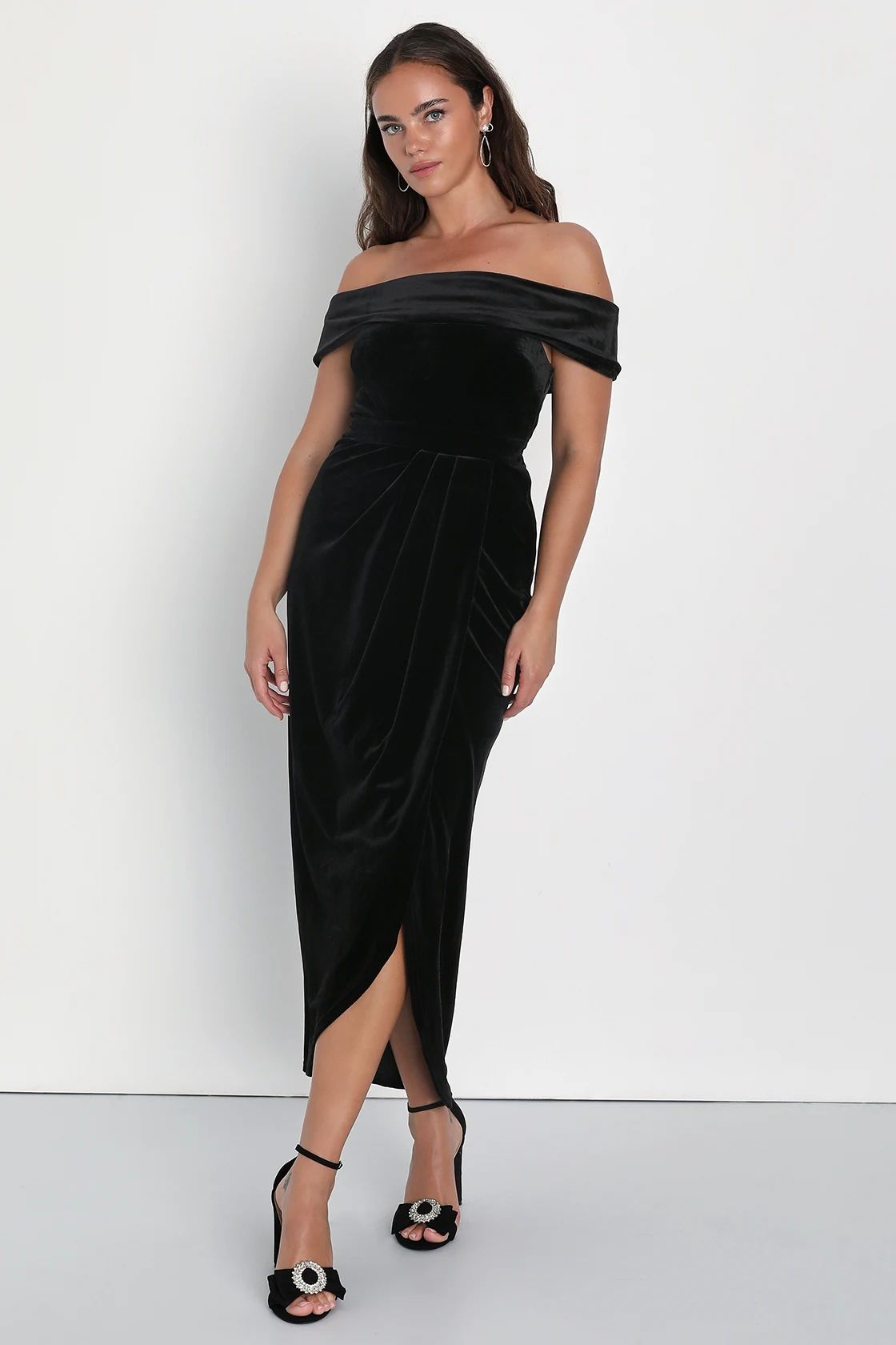 I'm Enchanted Black Velvet Off-the-Shoulder Maxi Dress | Lulus (US)