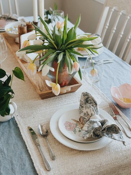 Happy Easter from our home to yours ❤️ I love these elegant pieces from Target to celebrate the season!

Target
Target Home 
Easter Decor
Pottery Barn 
Elegant Table Scape



#LTKstyletip #LTKfindsunder50 #LTKhome