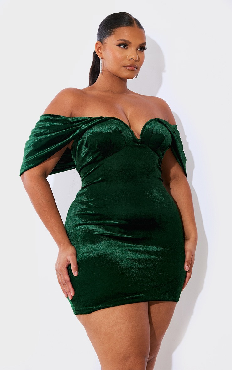 Plus Emerald Green Velvet V Bar Bodycon Dress | PrettyLittleThing US
