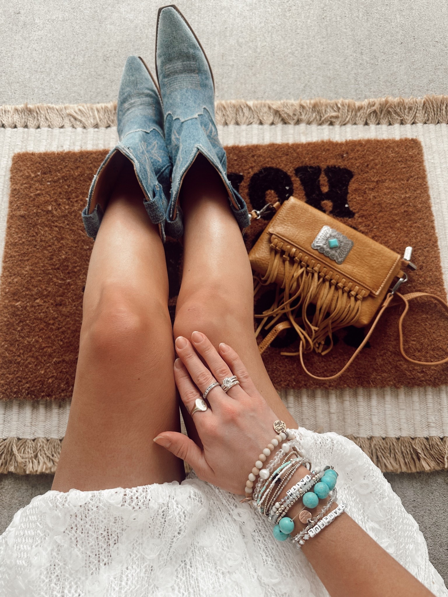 bag under $20!

Loving this western inspired fit for Easter! Linking it all for you guys - my code “kerstynsave30” will get you 30% off this midi dress from VICI! ✨🐰🍃🧺 #vicipartner #vicicollab #viciinfluencer #western #bohostyle

#LTKShoeCrush #LTKItBag #LTKFindsUnder50