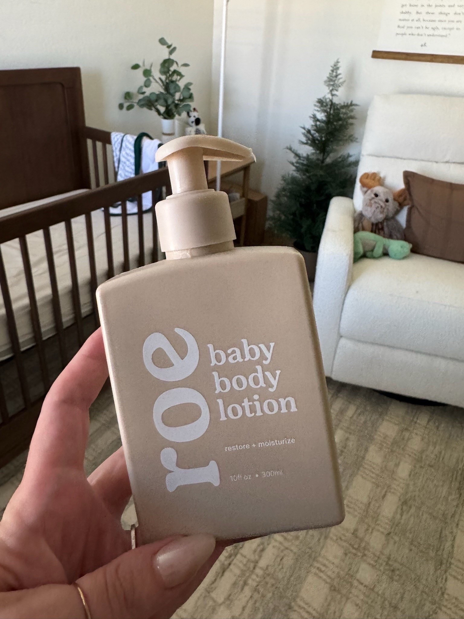 The baby lotion that helps keep my kids skin moisturized and hydrated. Oh and their skin feels the softest too!



Baby lotion  baby essentials  Lowcarbdashian

#LTKFamily #LTKBaby #LTKKids