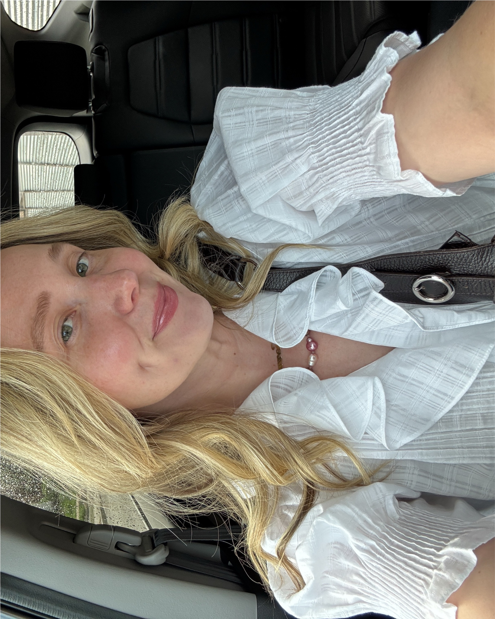 Been loving the New Sol HA Physical Tint Sunscreen from Canvas Skin 💛 It’s lightweight, dewy and creamy !! Contains hyaluronic acid for optimal hydration ☀️ #canvasskin 

#LTKBeauty