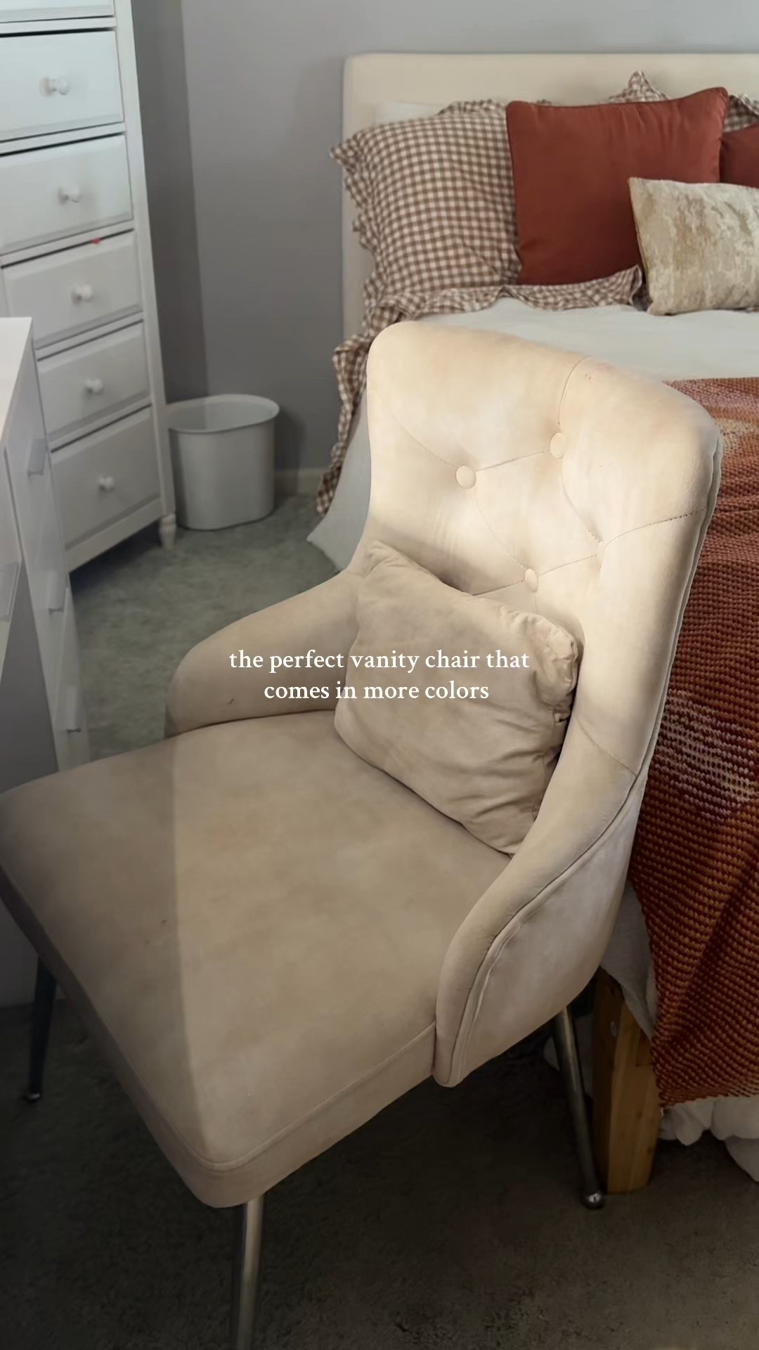 The perfect beige vanity chair for my bedroom! This chair comes in multiple colors and was so easy to set up. It’s on my Amazon sf under BEDROOM 🤭

#vanitychair #luxurychair #vanitychairs #vanitychairamazon #amazonhome

#LTKSaleAlert #LTKHome