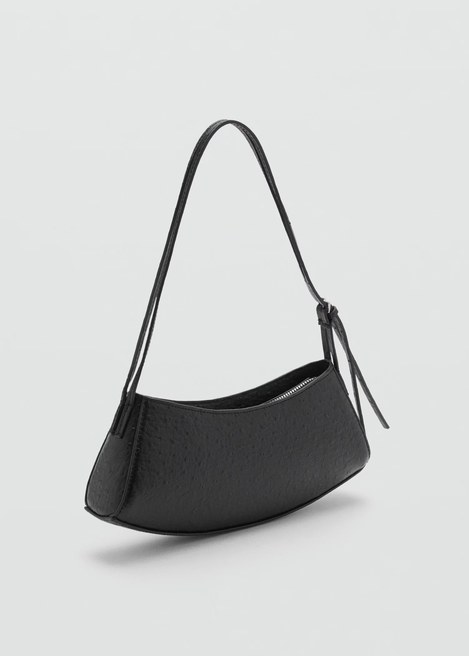 Oval textured bag - Women | MANGO USA | Mango (US/MX/AU)