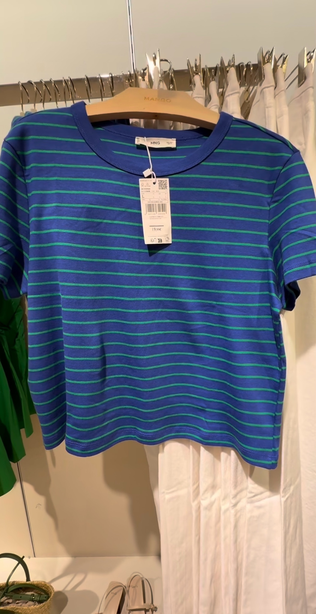 Printed striped t-shirt for busy and comfy days 😍✨ love the quality! 

#LTKSummerSales #LTKU #LTKSeasonal