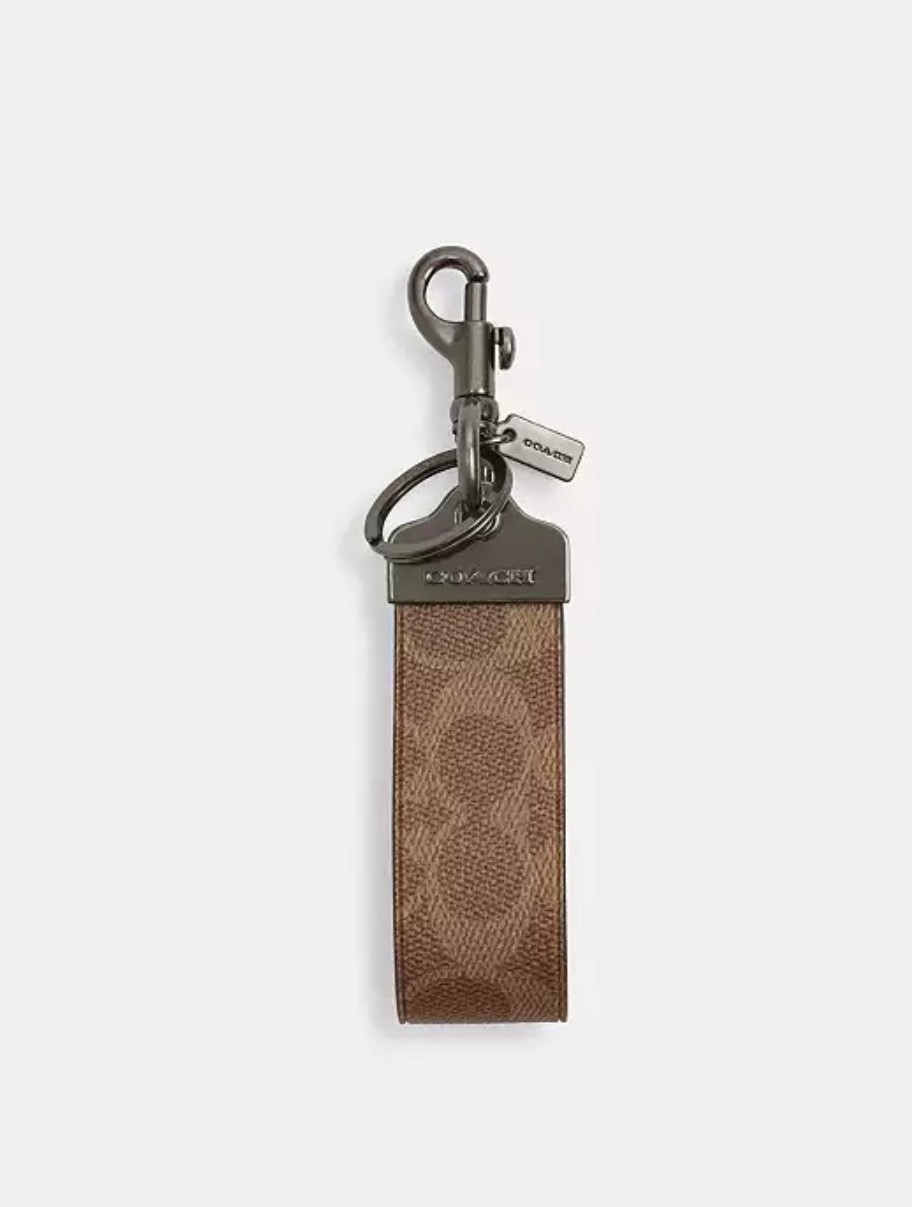 COACH LOOP KEY FOB

#LTKHoliday #LTKGiftGuide #LTKOver40