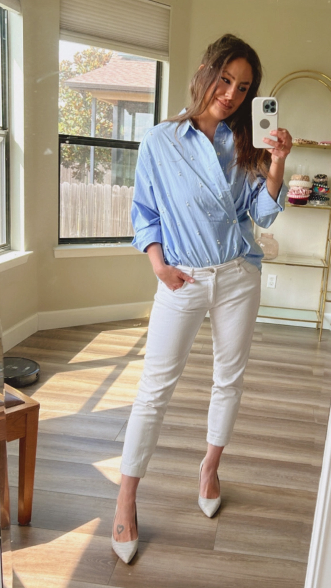 Classic outfit [w/ a twist] for a boring Monday morning WFH

The twist is that this button down can be buttoned both asymmetrically & vertically!

#LTKSeasonal #LTKWorkwear #LTKFindsUnder50