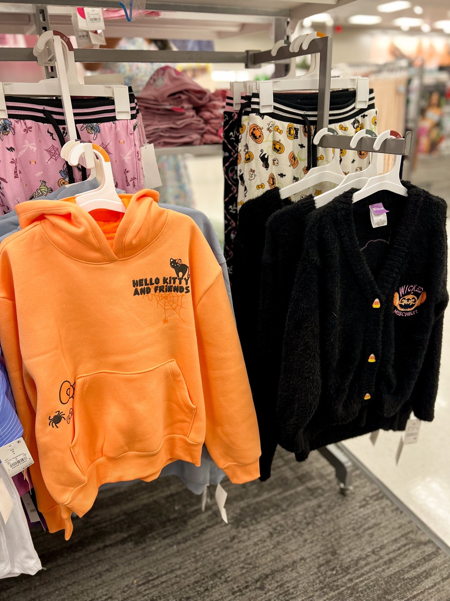 Save $10 when you spend $40 on kids styles! It includes halloween 

Target halloween, Target style, new at Target, kids fashion

#LTKgrwm #LTKSaleAlert #LTKKids