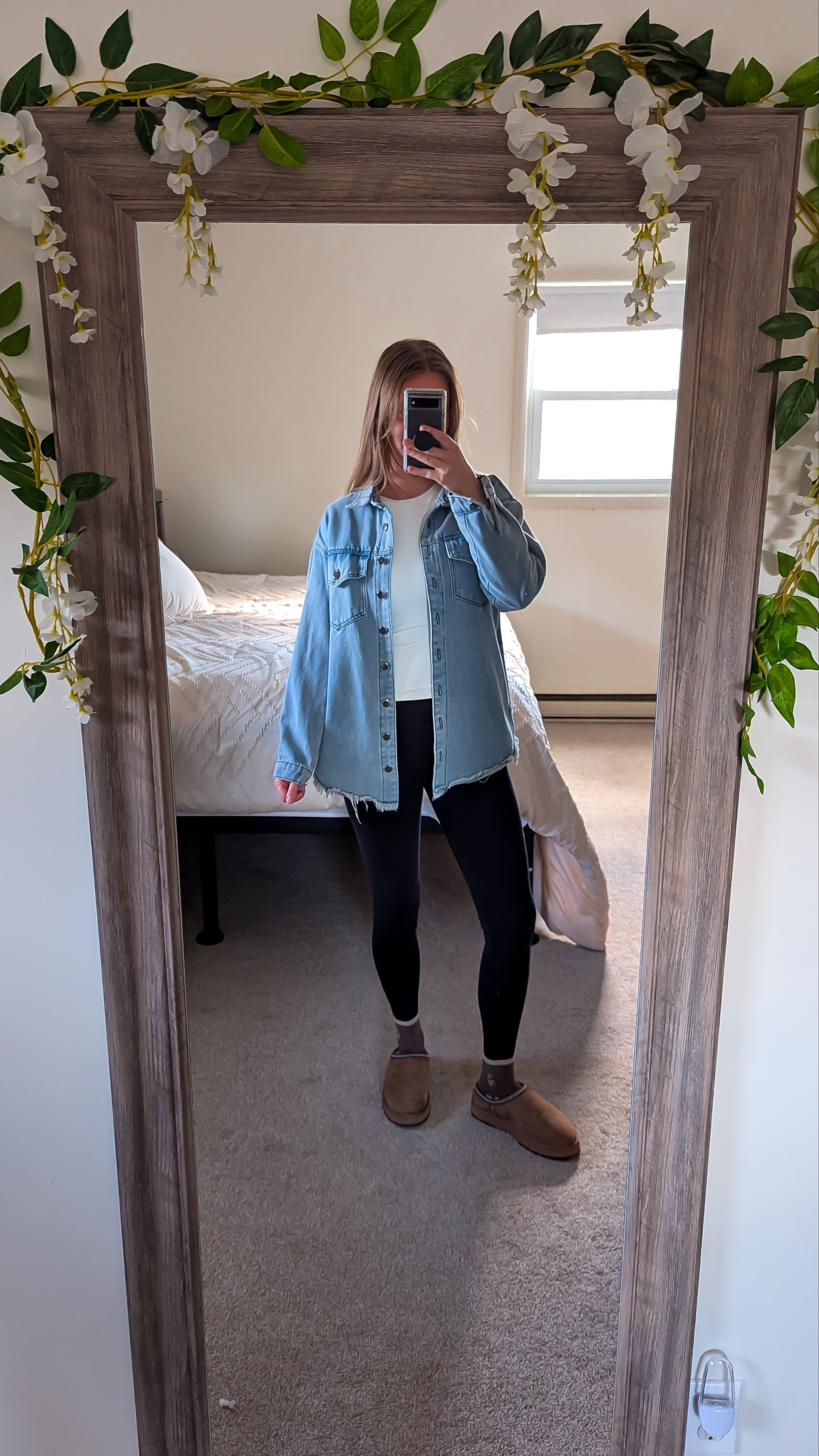 Styling black leggings, oversized denim jacket 

#LTKStyleTip #LTKFindsUnder50 #LTKSeasonal