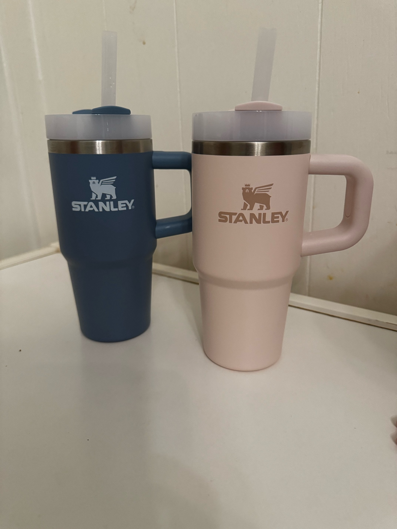 Stanley just came out with 14 oz kids cups WITH A HANDLE💓🩵 get you’re before they sell out!! 