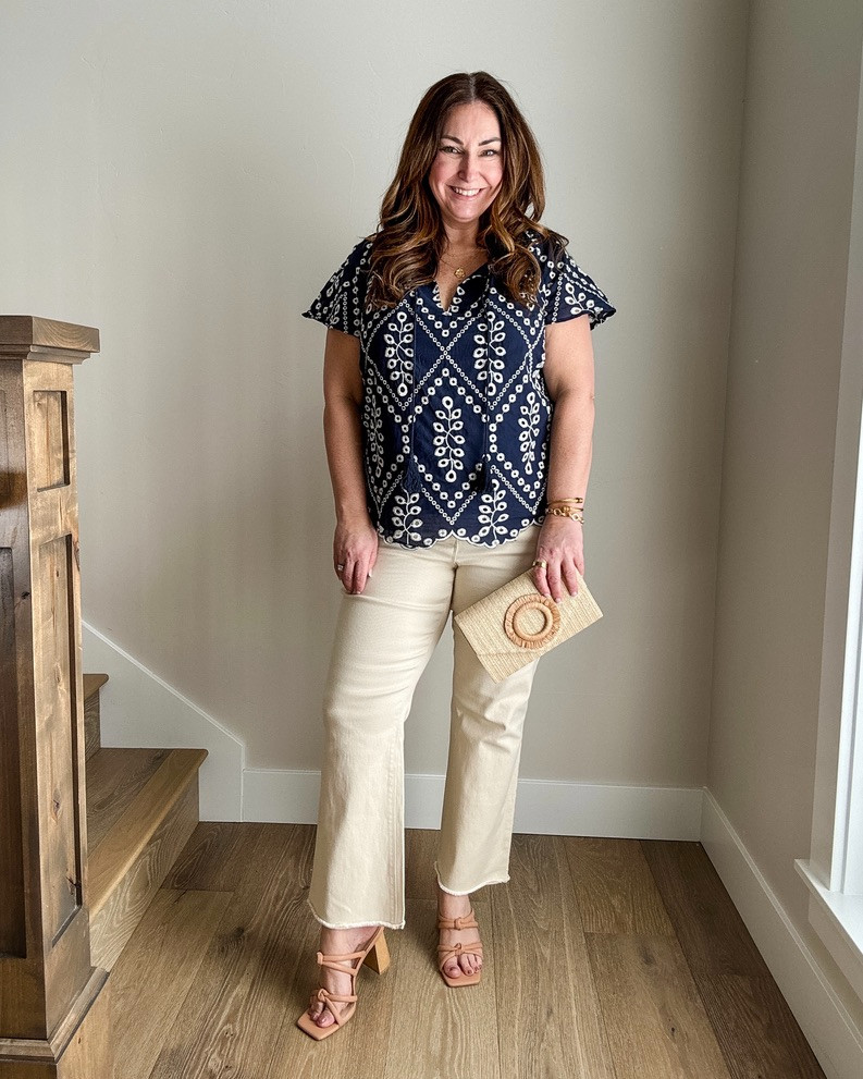 Spring outfit with off-white jeans from Wi& Wisdom - wearing 14 in jeans and large in top - use code RYANNE10 for 10% off blouse  

 

#LTKSeasonal #LTKMidsize #LTKStyleTip