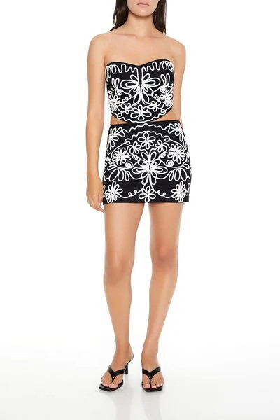 Embroidered Floral Mini Skirt | Forever 21