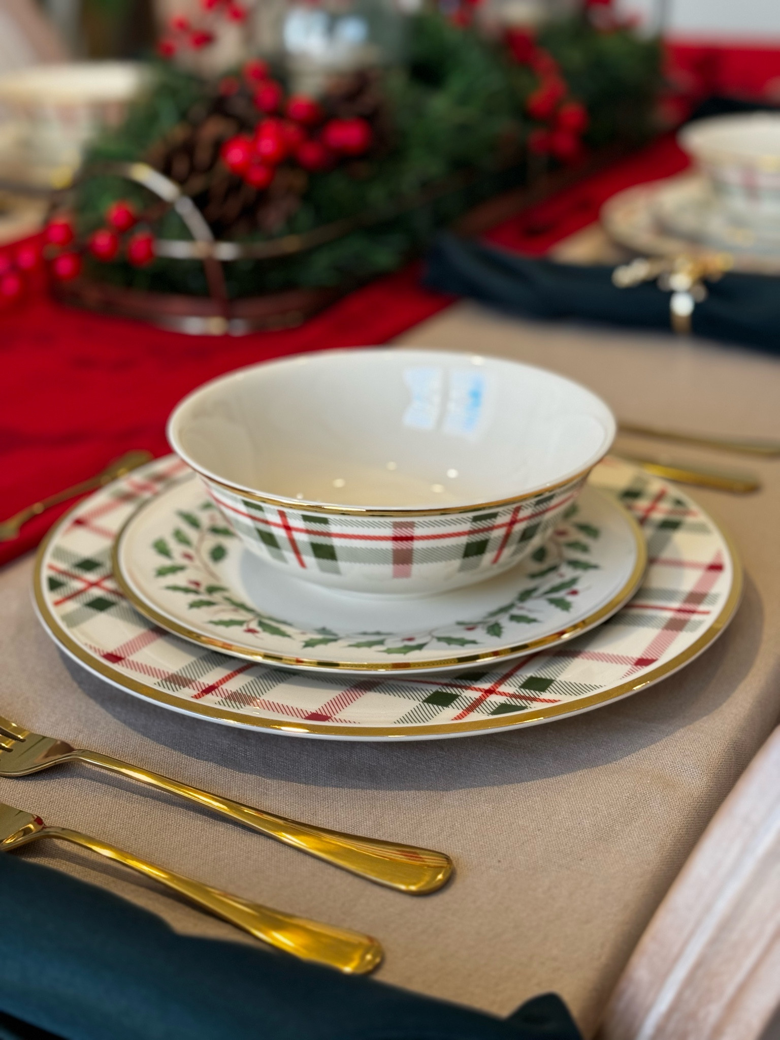 In love with my Christmas Dinnerware! Hoping to keep this for years and years to come. 🎄⭐️

#LTKhome #LTKSeasonal #LTKHoliday